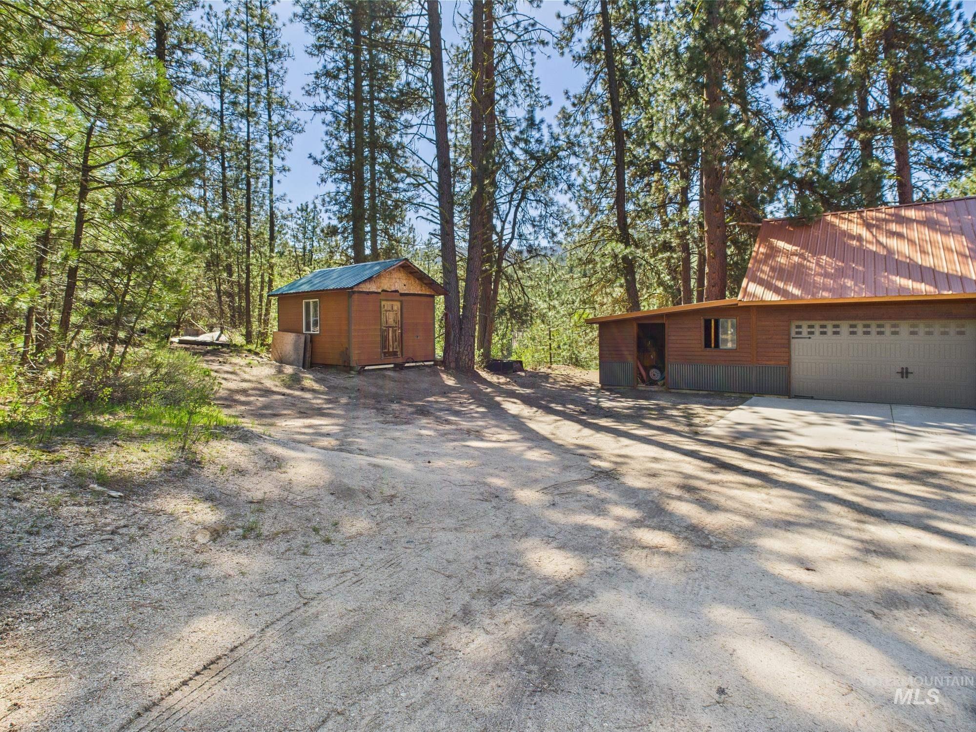 9 POND OVERLOOK, Idaho City, Idaho 83631, 3 Bedrooms, 2 Bathrooms, Residential For Sale, Price $495,000, 98974741