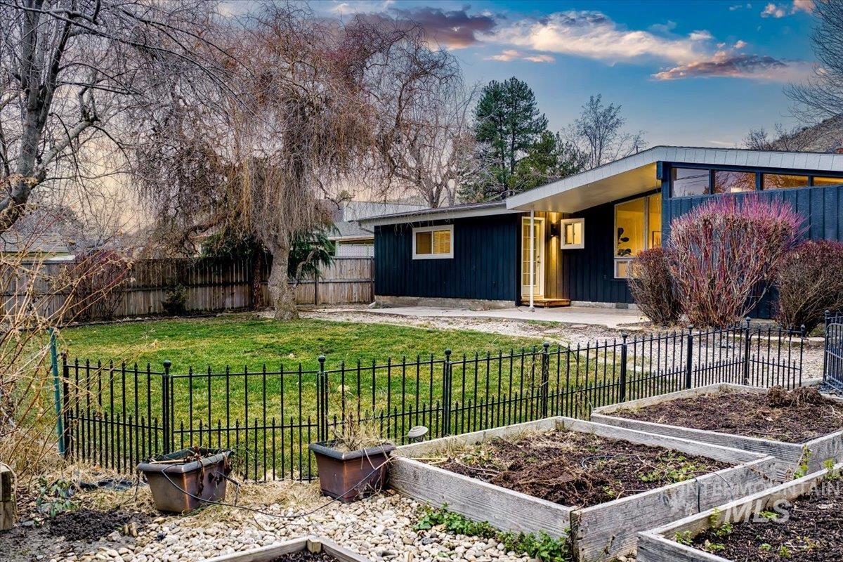 2904 N Bogus Basin Rd, Boise, Idaho 83702, 4 Bedrooms, 2 Bathrooms, Residential For Sale, Price $719,000, 98974744