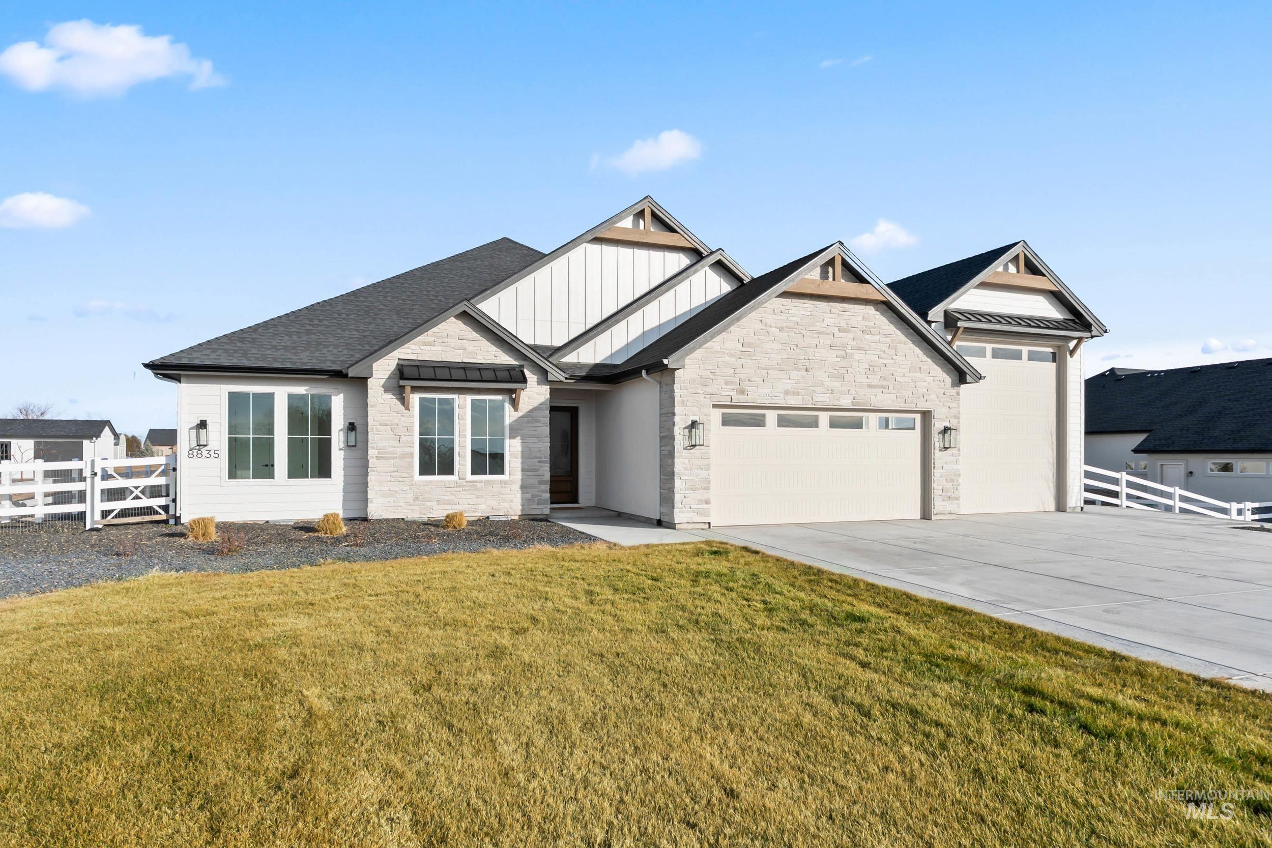 8835 Double Shot Hollow Ln, Middleton, Idaho 83644, 3 Bedrooms, 2.5 Bathrooms, Residential For Sale, Price $1,176,900, 98974746
