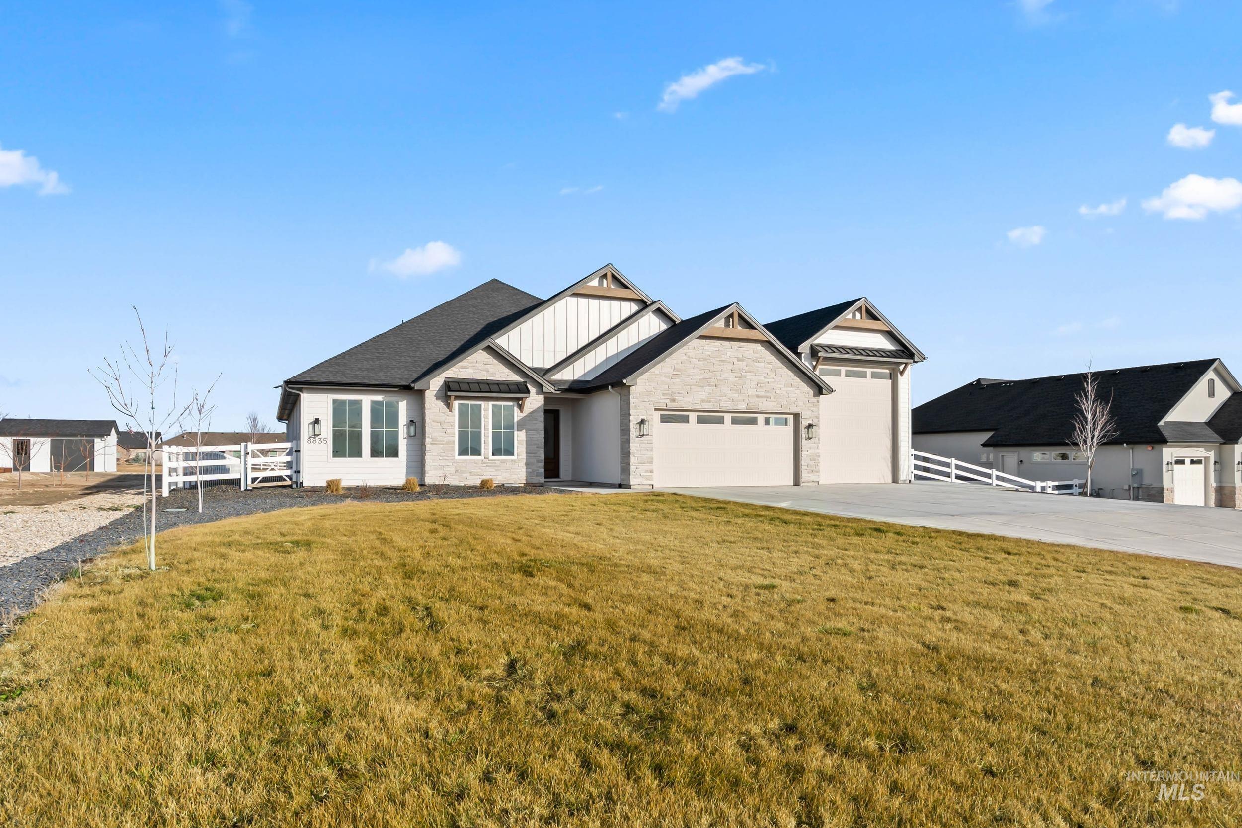 8835 Double Shot Hollow Ln, Middleton, Idaho 83644, 3 Bedrooms, 2.5 Bathrooms, Residential For Sale, Price $1,176,900, 98974746