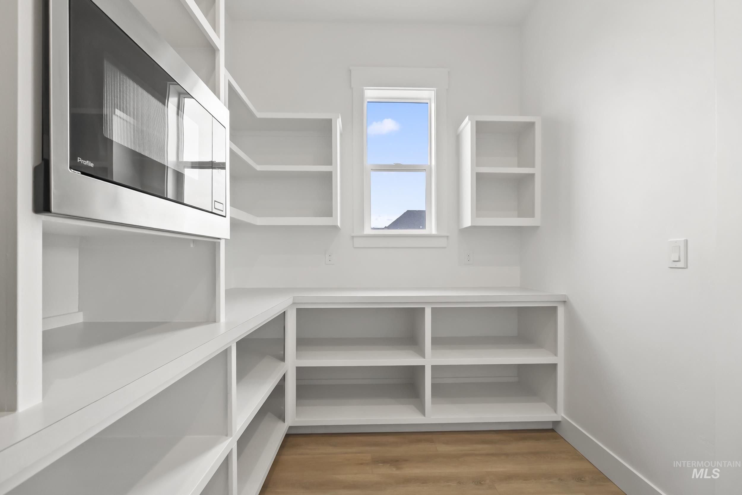 8835 Double Shot Hollow Ln, Middleton, Idaho 83644, 3 Bedrooms, 2.5 Bathrooms, Residential For Sale, Price $1,176,900, 98974746