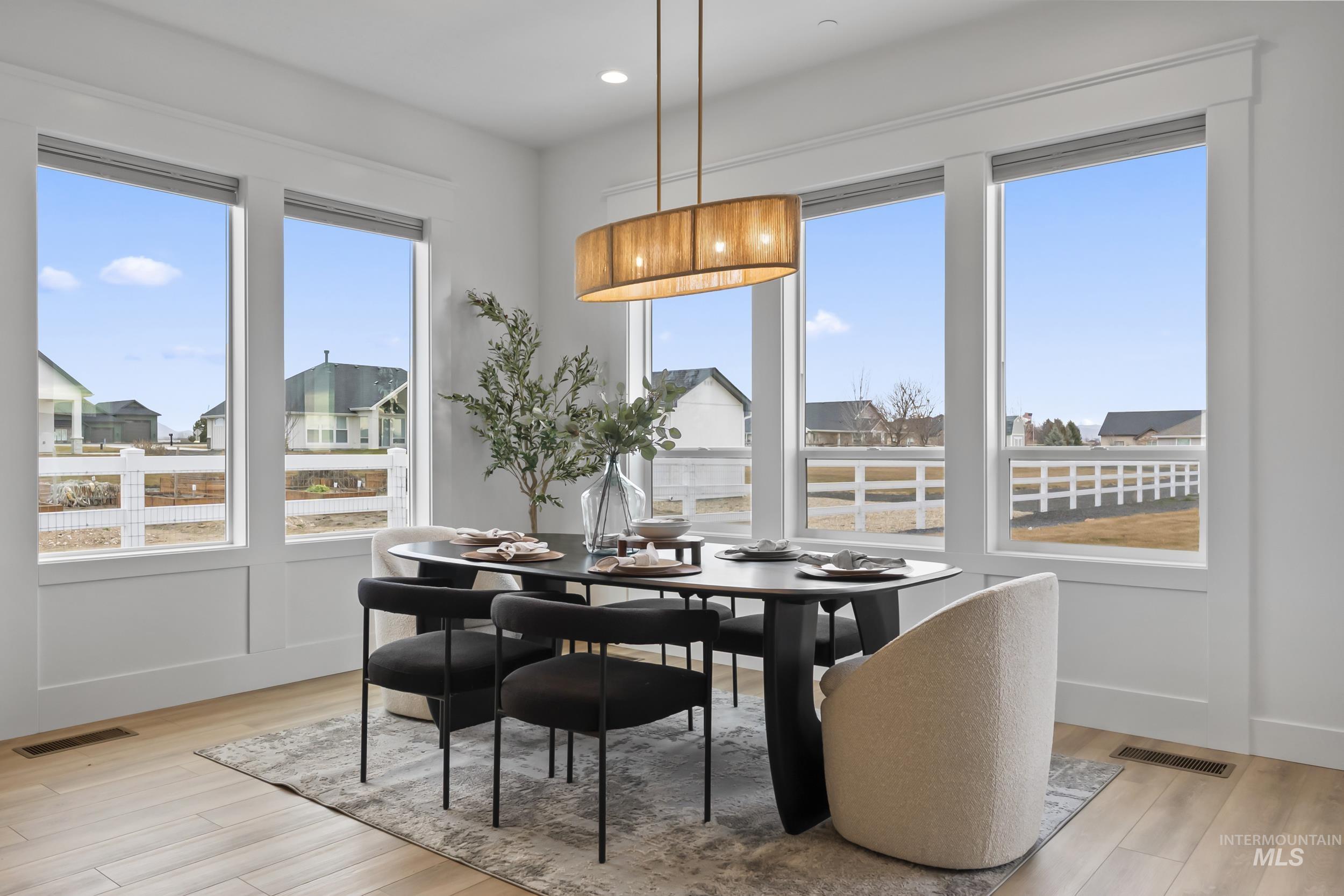 8835 Double Shot Hollow Ln, Middleton, Idaho 83644, 3 Bedrooms, 2.5 Bathrooms, Residential For Sale, Price $1,176,900, 98974746