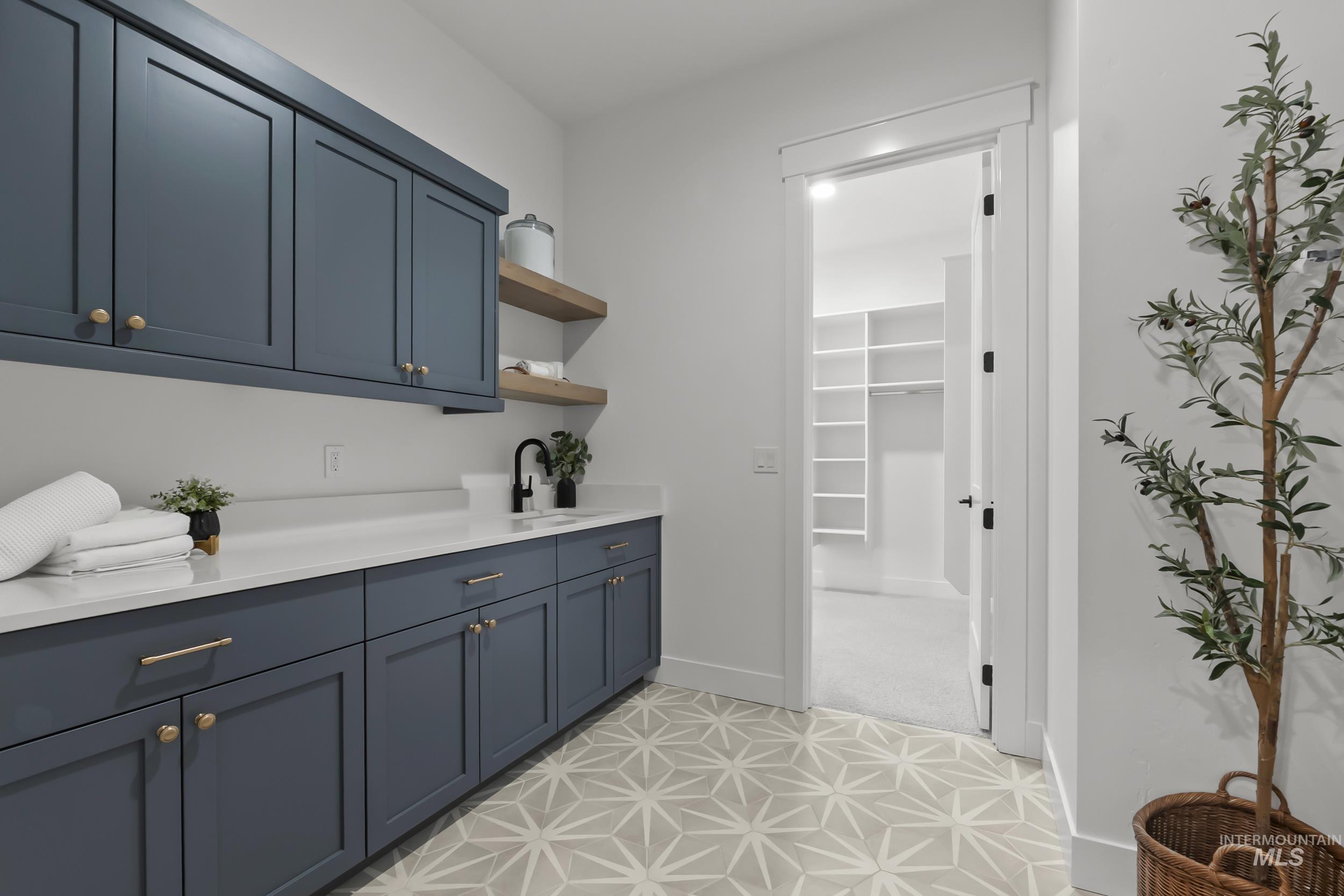 8835 Double Shot Hollow Ln, Middleton, Idaho 83644, 3 Bedrooms, 2.5 Bathrooms, Residential For Sale, Price $1,176,900, 98974746