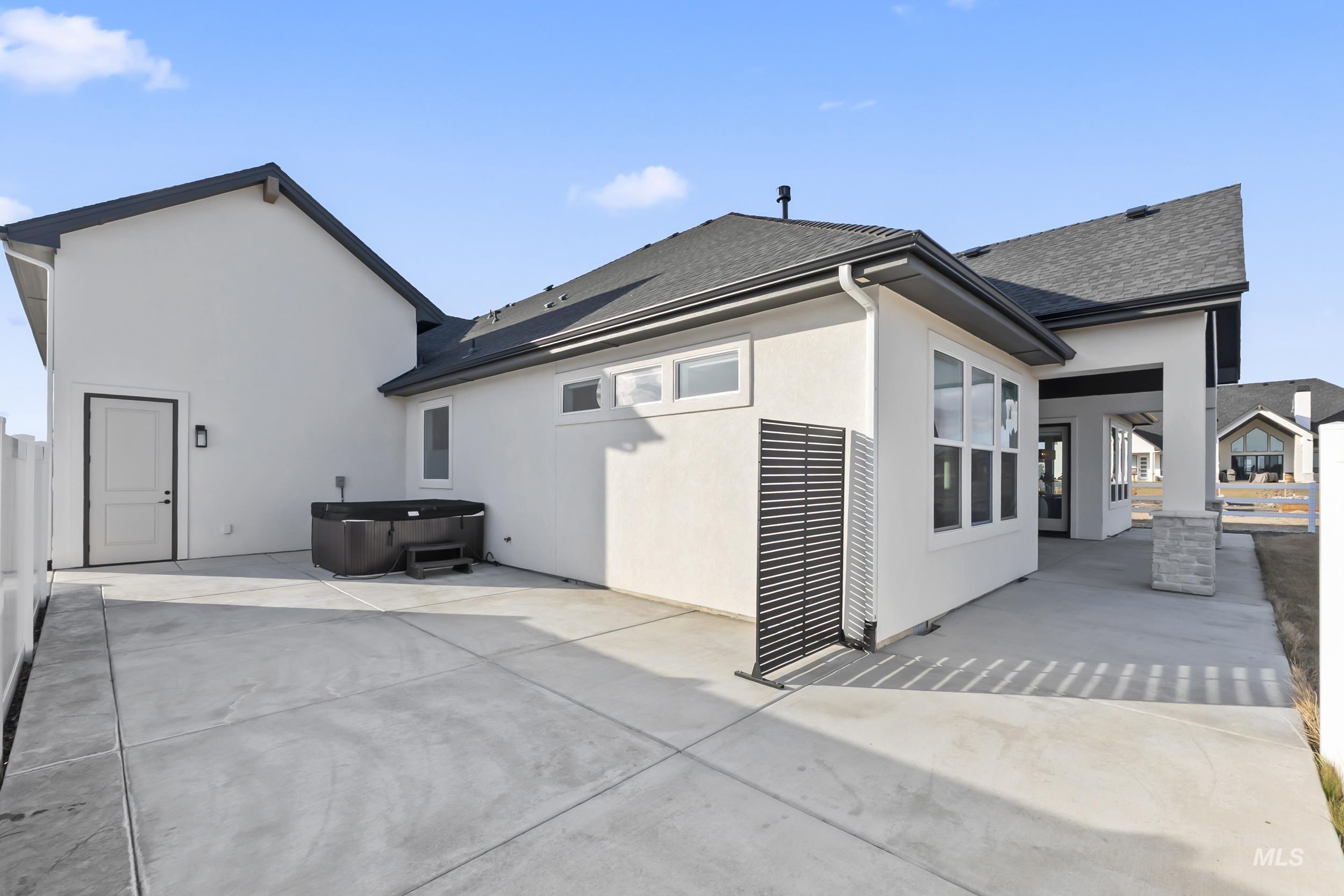 8835 Double Shot Hollow Ln, Middleton, Idaho 83644, 3 Bedrooms, 2.5 Bathrooms, Residential For Sale, Price $1,176,900, 98974746