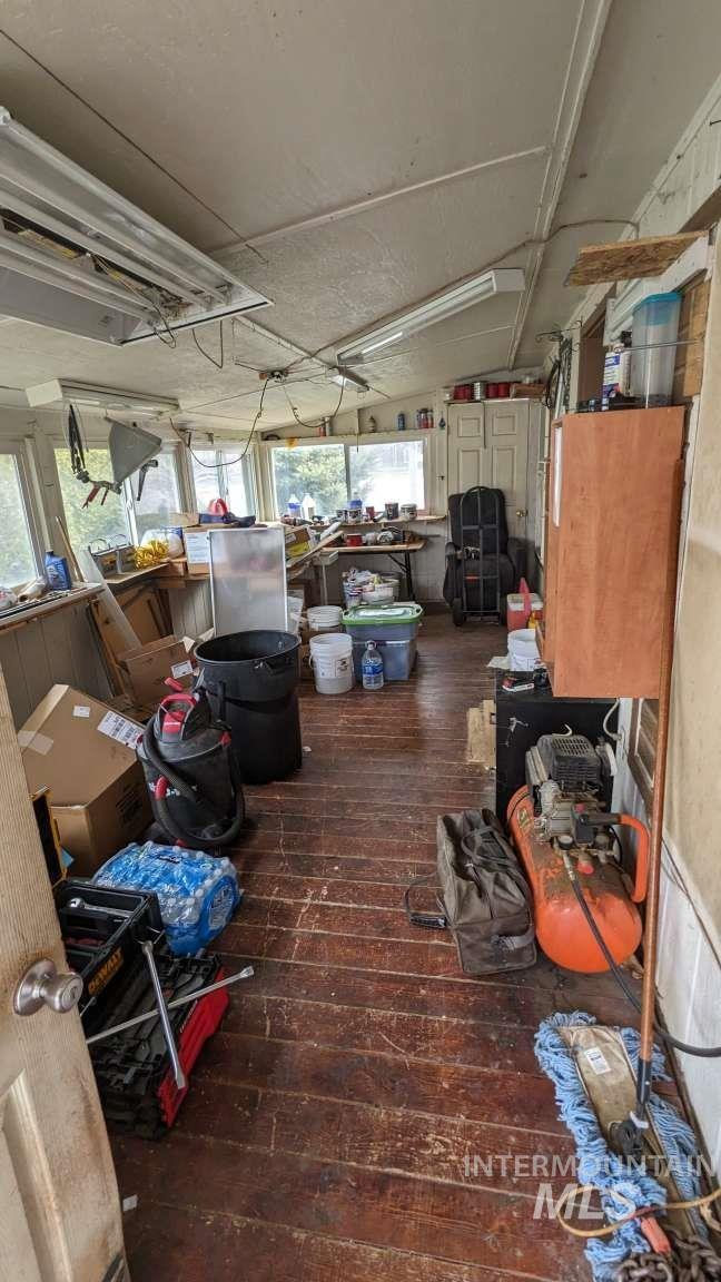 812 Garden Valley St, Nampa, Idaho 83687, 3 Bedrooms, 2 Bathrooms, Residential For Sale, Price $79,900,MLS 98974747