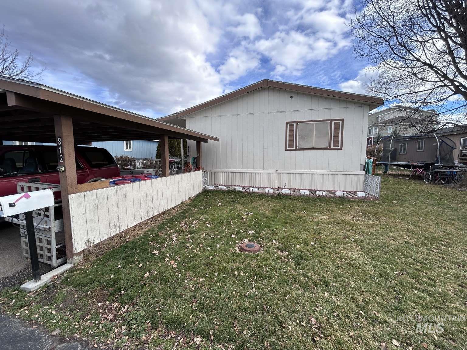 812 Garden Valley St, Nampa, Idaho 83687, 3 Bedrooms, 2 Bathrooms, Residential For Sale, Price $79,900,MLS 98974747
