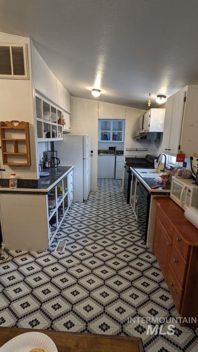 812 Garden Valley St, Nampa, Idaho 83687, 3 Bedrooms, 2 Bathrooms, Residential For Sale, Price $79,900,MLS 98974747