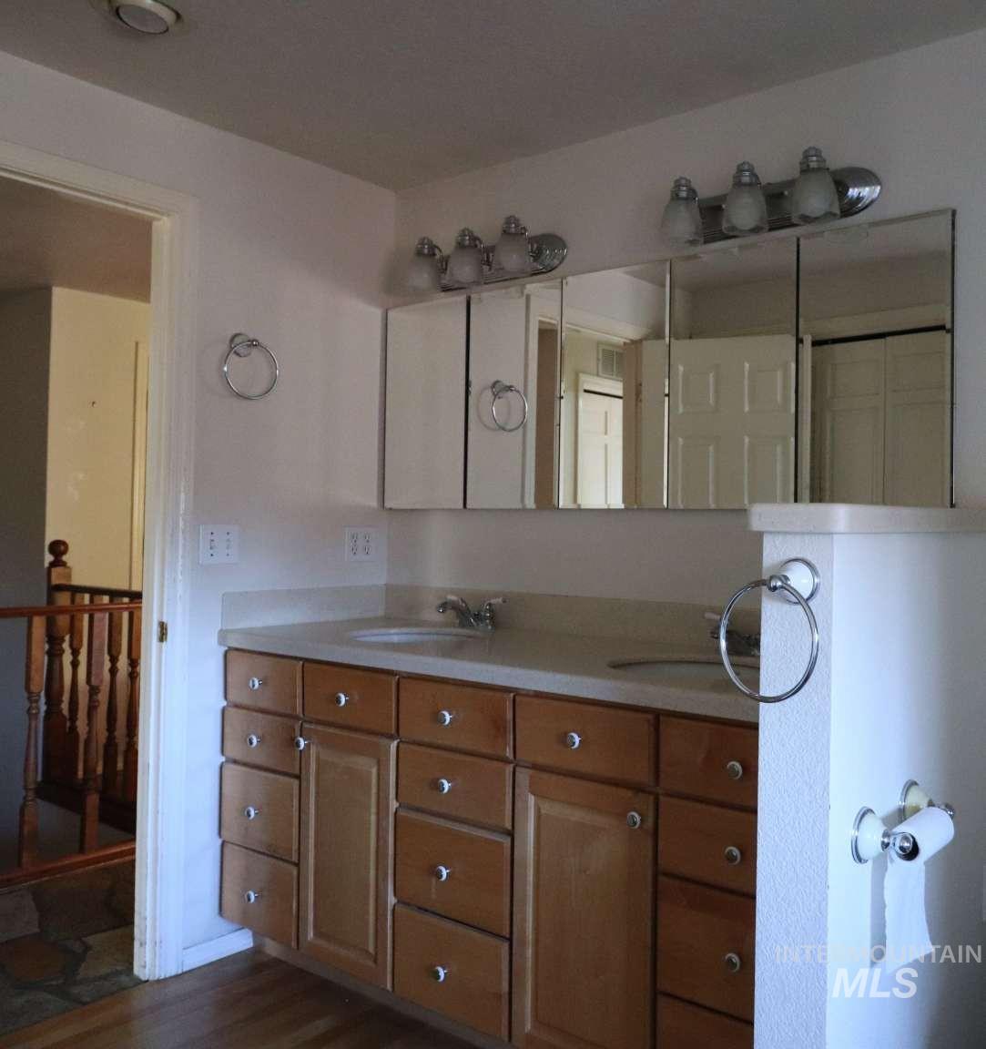 2300 W Aspen Cove Dr, Meridian, Idaho 83642, 5 Bedrooms, 3 Bathrooms, Residential For Sale, Price $1,100,000,MLS 98974748