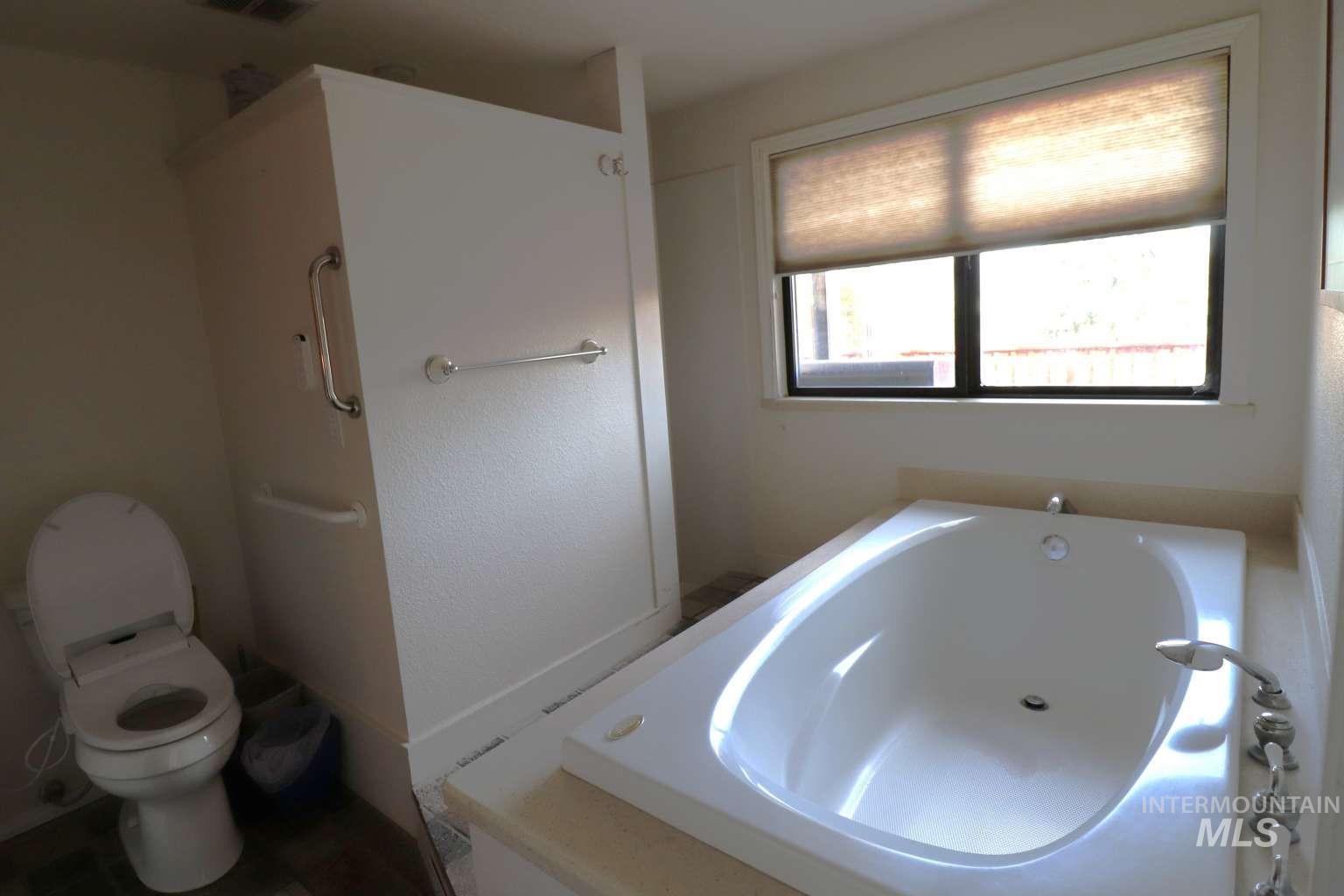 2300 W Aspen Cove Dr, Meridian, Idaho 83642, 5 Bedrooms, 3 Bathrooms, Residential For Sale, Price $1,100,000,MLS 98974748