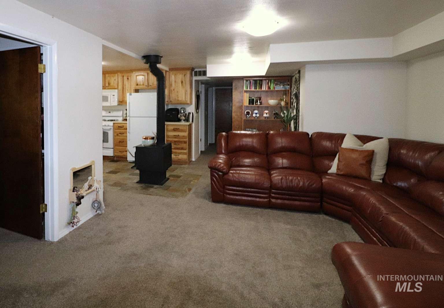 2300 W Aspen Cove Dr, Meridian, Idaho 83642, 5 Bedrooms, 3 Bathrooms, Residential For Sale, Price $1,100,000,MLS 98974748