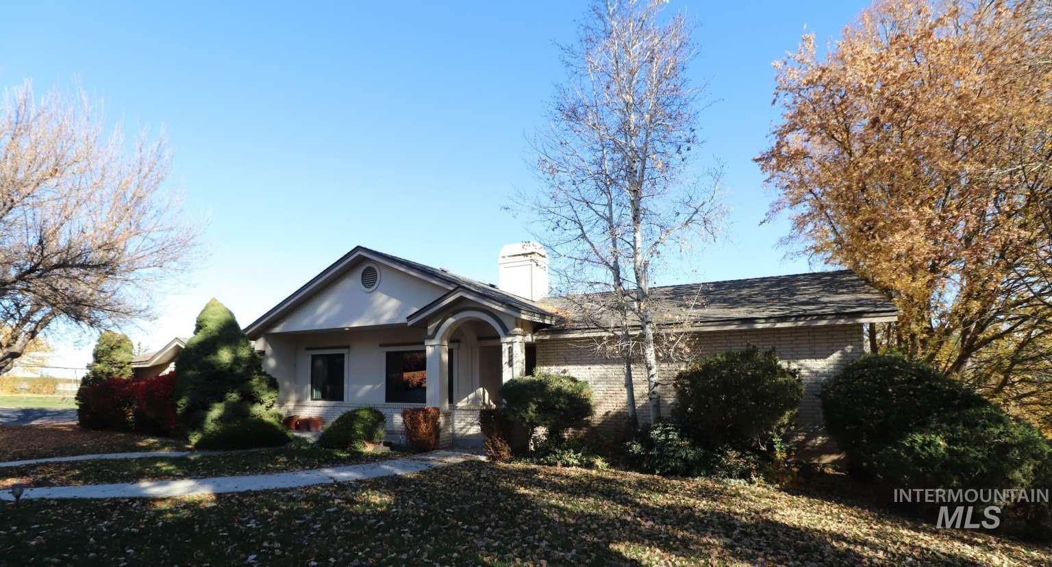 2300 W Aspen Cove Dr, Meridian, Idaho 83642, 5 Bedrooms, 3 Bathrooms, Residential For Sale, Price $1,100,000,MLS 98974748