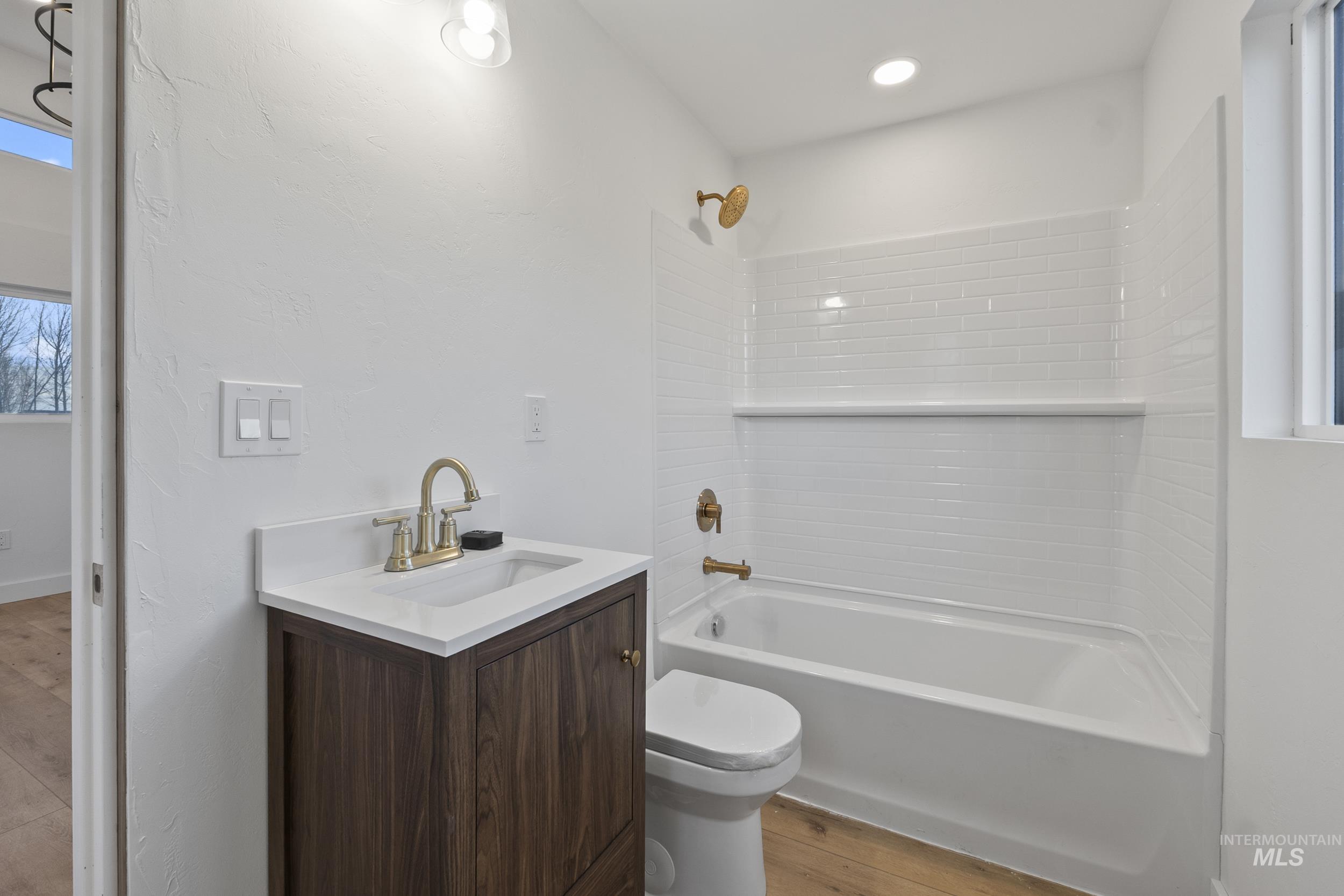 24141 Wanda Way, Middleton, Idaho 83644, 5 Bedrooms, 4.5 Bathrooms, Residential For Sale, Price $980,000, 98974749