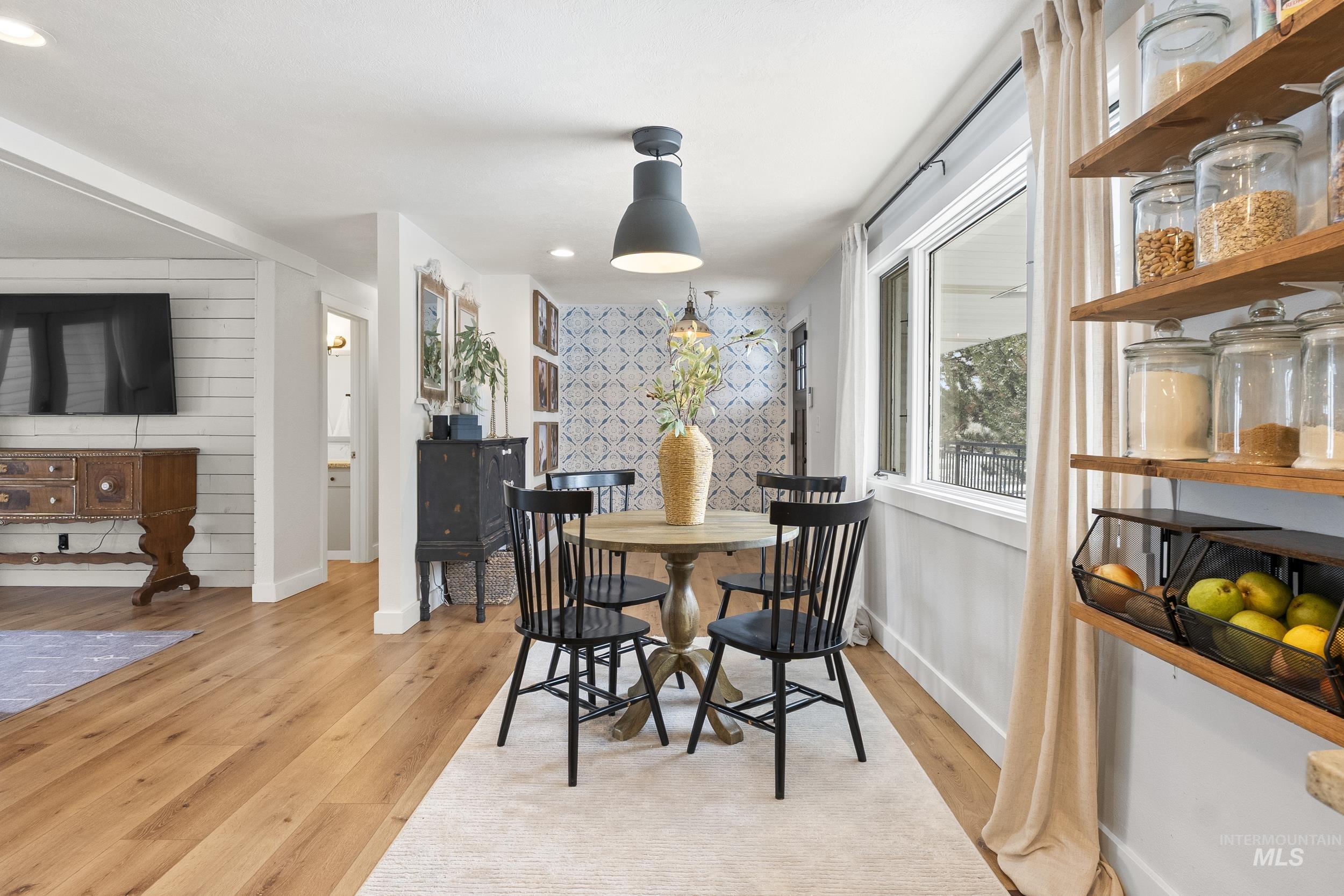 24141 Wanda Way, Middleton, Idaho 83644, 5 Bedrooms, 4.5 Bathrooms, Residential For Sale, Price $980,000, 98974749