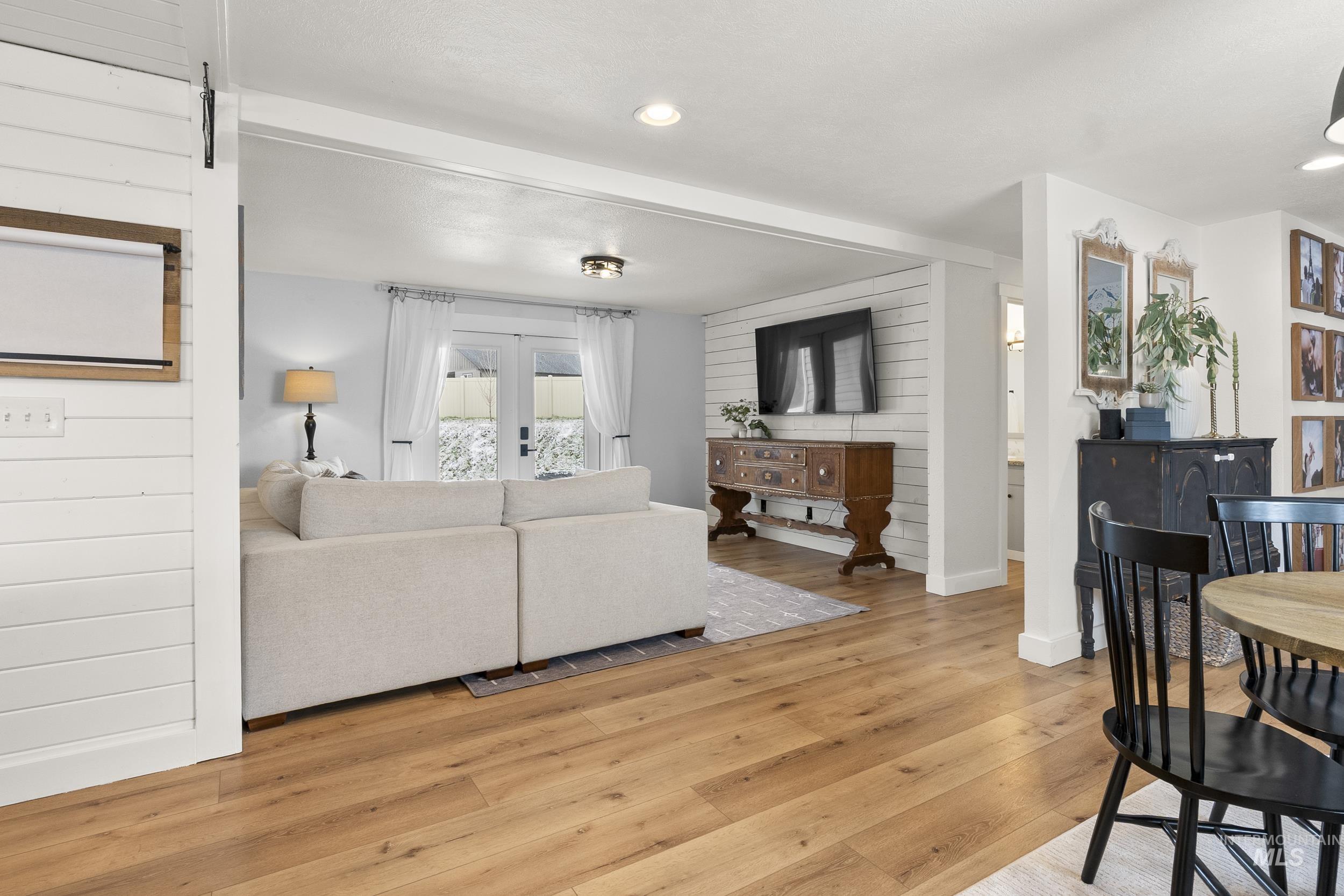 24141 Wanda Way, Middleton, Idaho 83644, 5 Bedrooms, 4.5 Bathrooms, Residential For Sale, Price $980,000, 98974749