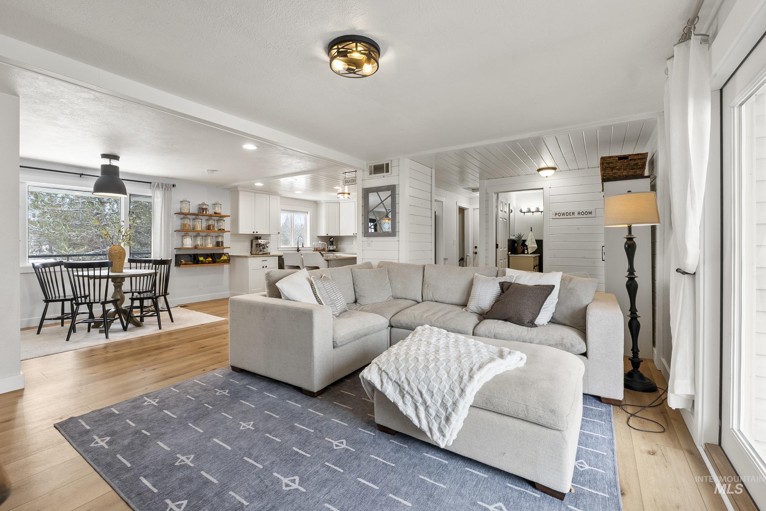 24141 Wanda Way, Middleton, Idaho 83644, 5 Bedrooms, 4.5 Bathrooms, Residential For Sale, Price $980,000, 98974749