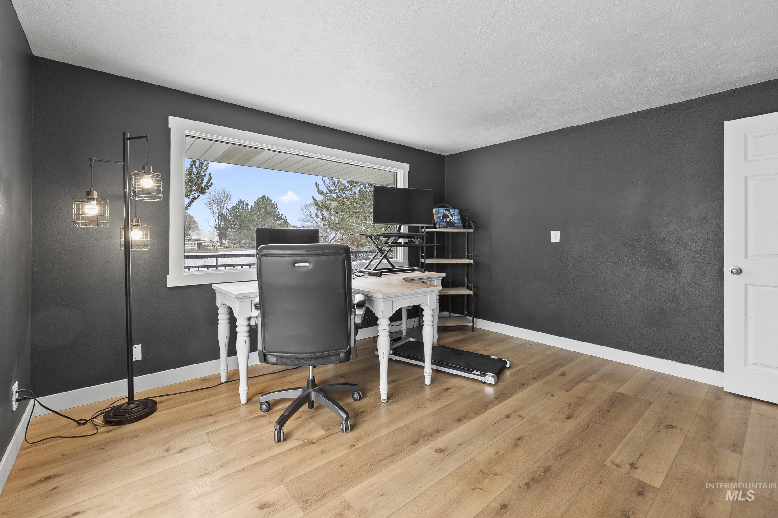 24141 Wanda Way, Middleton, Idaho 83644, 5 Bedrooms, 4.5 Bathrooms, Residential For Sale, Price $980,000, 98974749