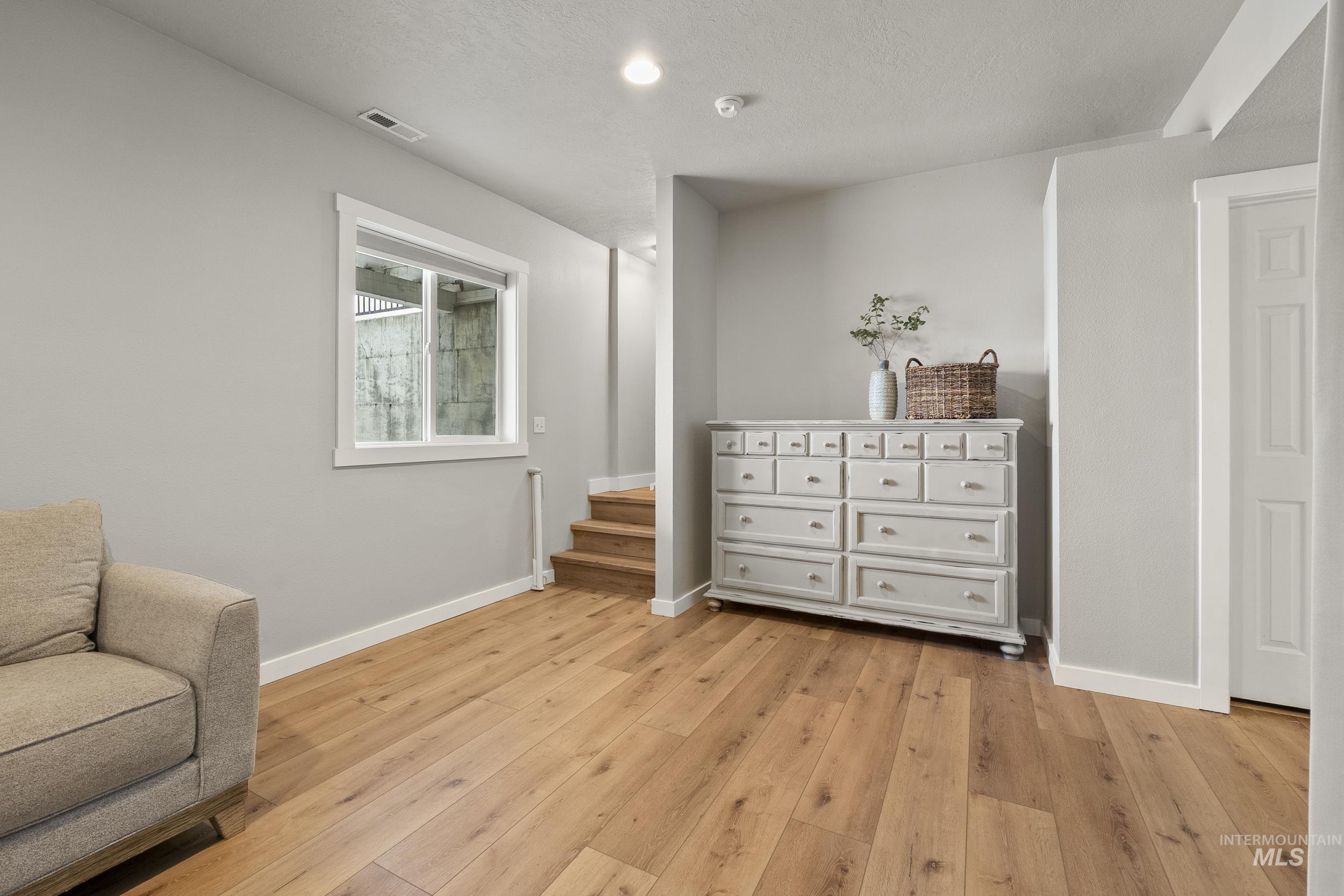 24141 Wanda Way, Middleton, Idaho 83644, 5 Bedrooms, 4.5 Bathrooms, Residential For Sale, Price $980,000, 98974749