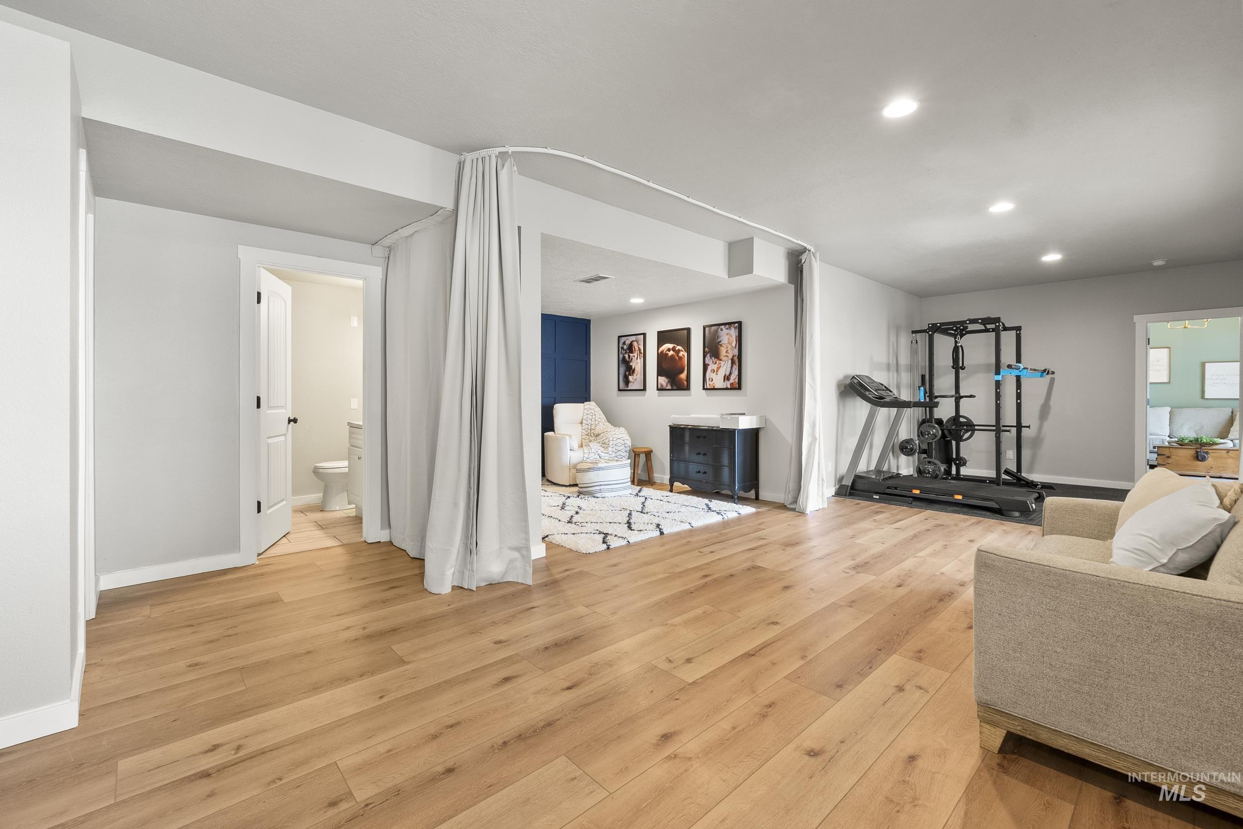 24141 Wanda Way, Middleton, Idaho 83644, 5 Bedrooms, 4.5 Bathrooms, Residential For Sale, Price $980,000, 98974749