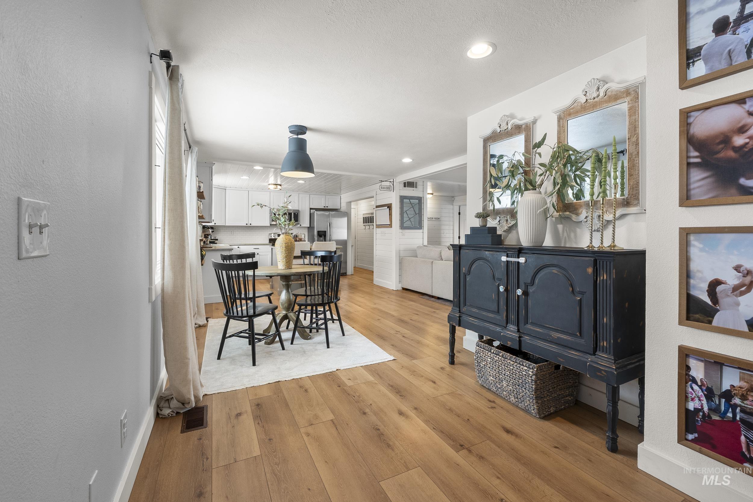 24141 Wanda Way, Middleton, Idaho 83644, 5 Bedrooms, 4.5 Bathrooms, Residential For Sale, Price $980,000, 98974749