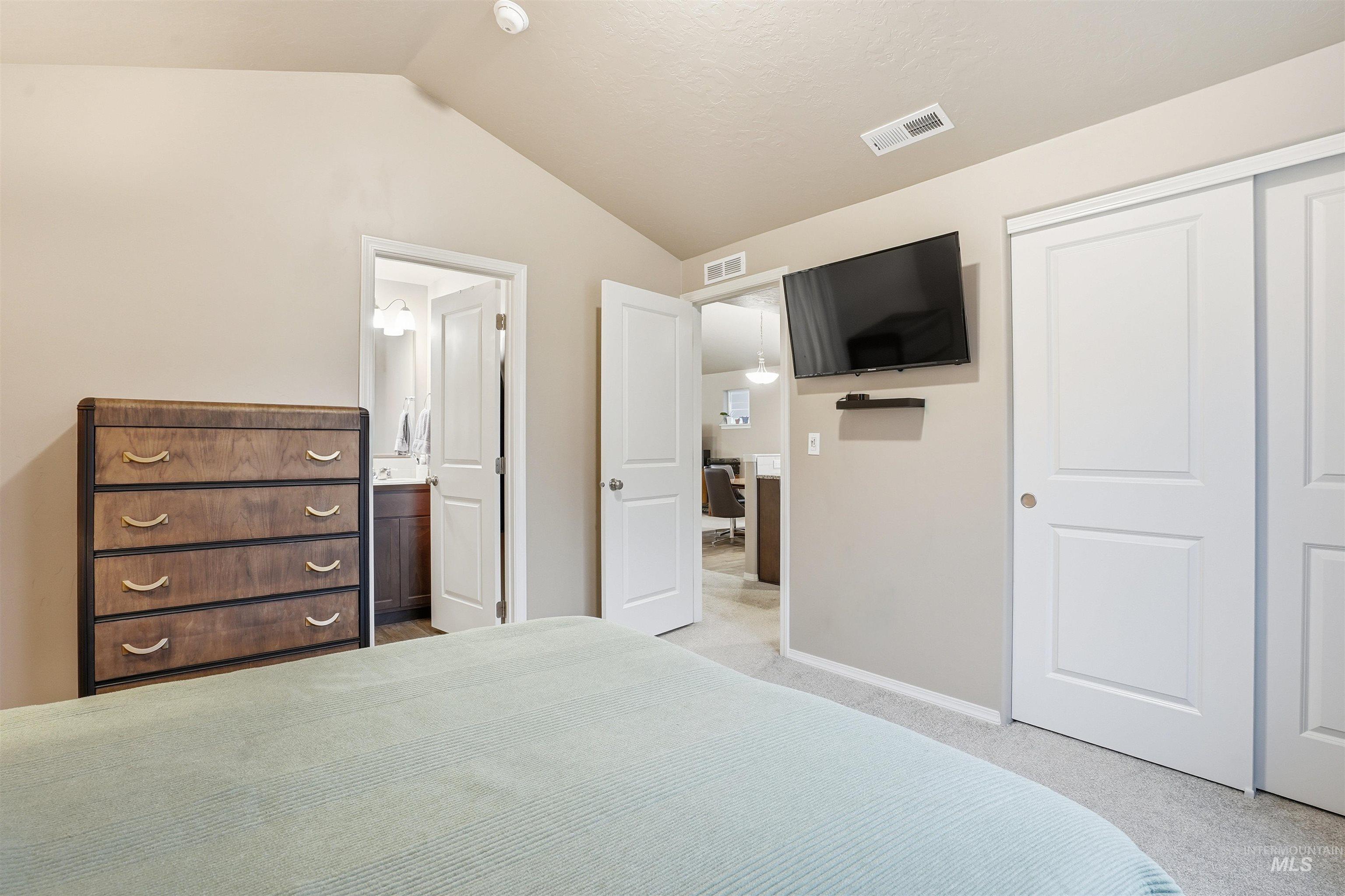 3337 NW 13th Ave, Meridian, Idaho 83646, 2 Bedrooms, 2 Bathrooms, Residential For Sale, Price $415,000, 98974751