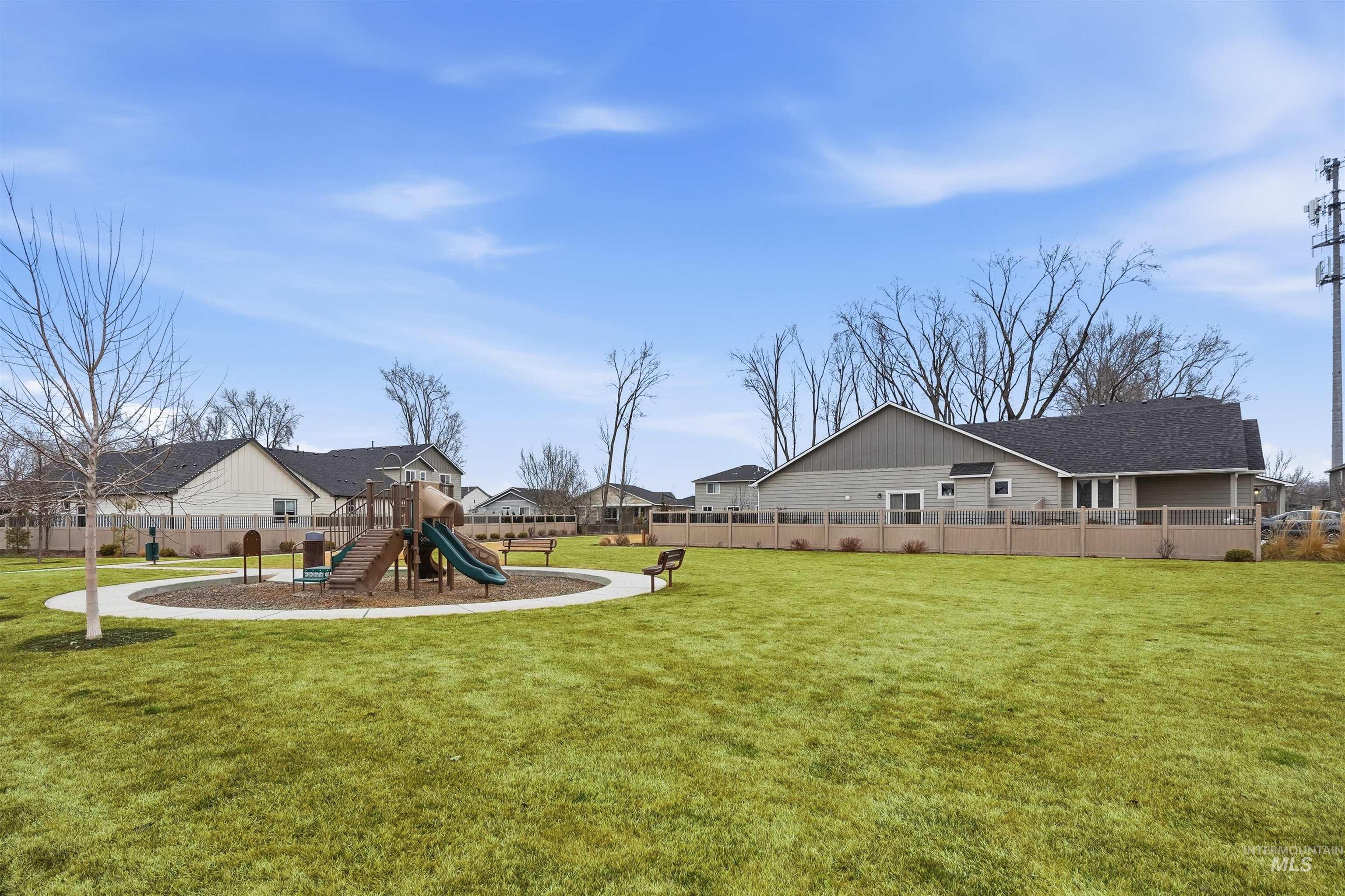 3337 NW 13th Ave, Meridian, Idaho 83646, 2 Bedrooms, 2 Bathrooms, Residential For Sale, Price $415,000, 98974751