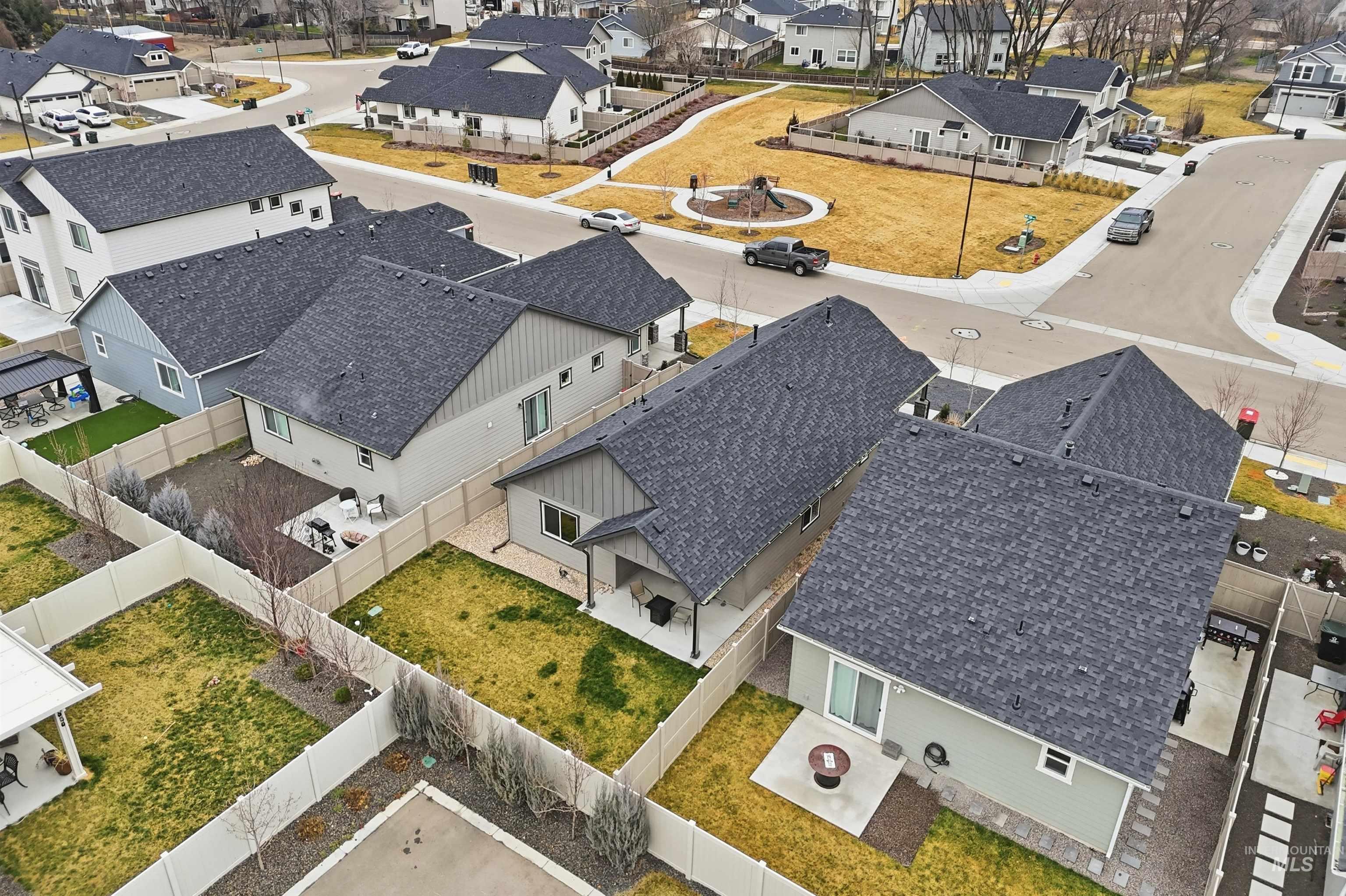 3337 NW 13th Ave, Meridian, Idaho 83646, 2 Bedrooms, 2 Bathrooms, Residential For Sale, Price $415,000, 98974751