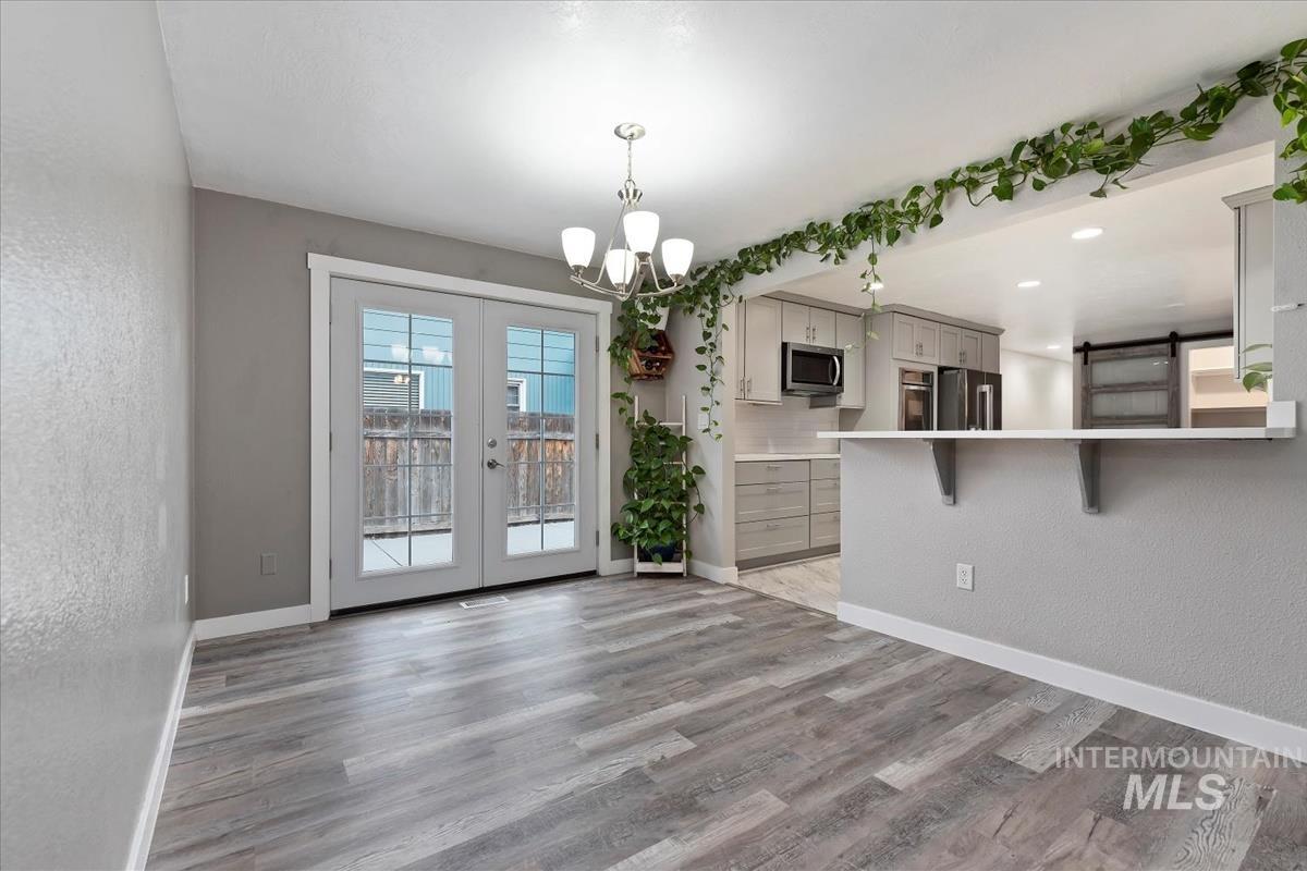 1008 W Crest Wood Dr, Meridian, Idaho 83642, 3 Bedrooms, 2 Bathrooms, Residential For Sale, Price $359,900,MLS 98974752