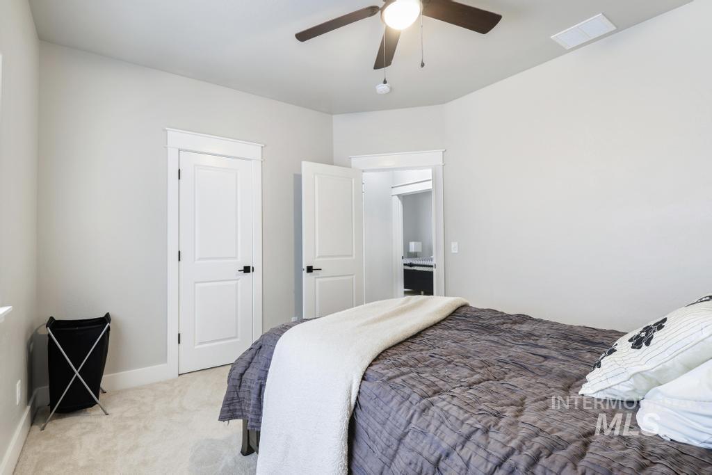 3827 Susan Circle W, Hansen, Idaho 83334, 3 Bedrooms, 2 Bathrooms, Residential For Sale, Price $698,500,MLS 98974753