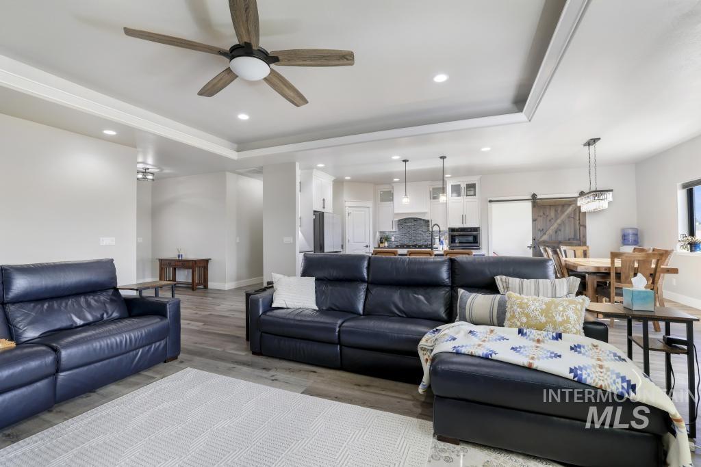 3827 Susan Circle W, Hansen, Idaho 83334, 3 Bedrooms, 2 Bathrooms, Residential For Sale, Price $698,500,MLS 98974753