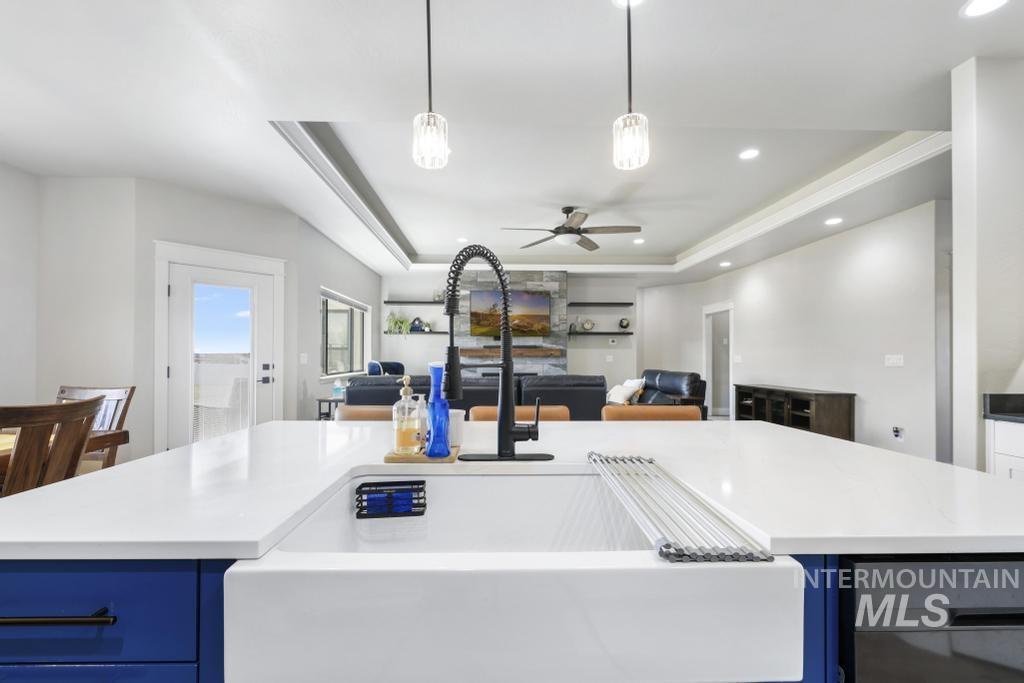 3827 Susan Circle W, Hansen, Idaho 83334, 3 Bedrooms, 2 Bathrooms, Residential For Sale, Price $698,500,MLS 98974753