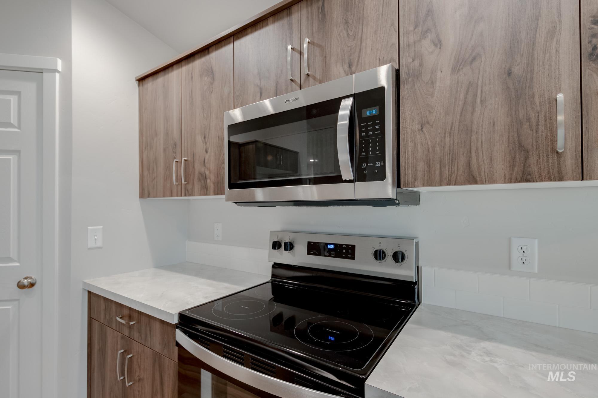 2182 N Thunderbolt St, Mountain Home, Idaho 83647, 3 Bedrooms, 2 Bathrooms, Residential For Sale, Price $379,990, 98974756