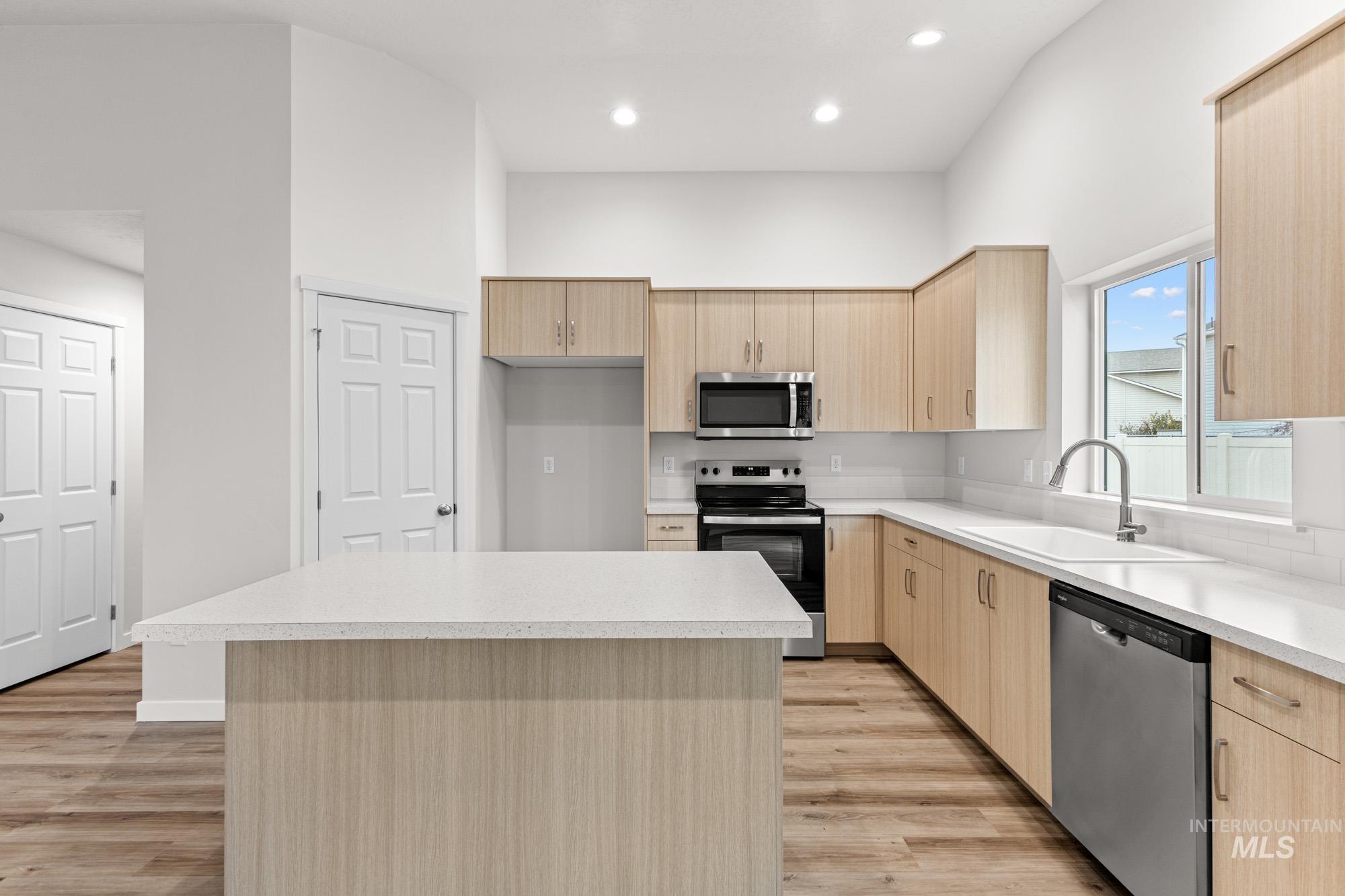 951 NE Trailridge St, Mountain Home, Idaho 83647, 4 Bedrooms, 2 Bathrooms, Residential For Sale, Price $392,990, 98974758