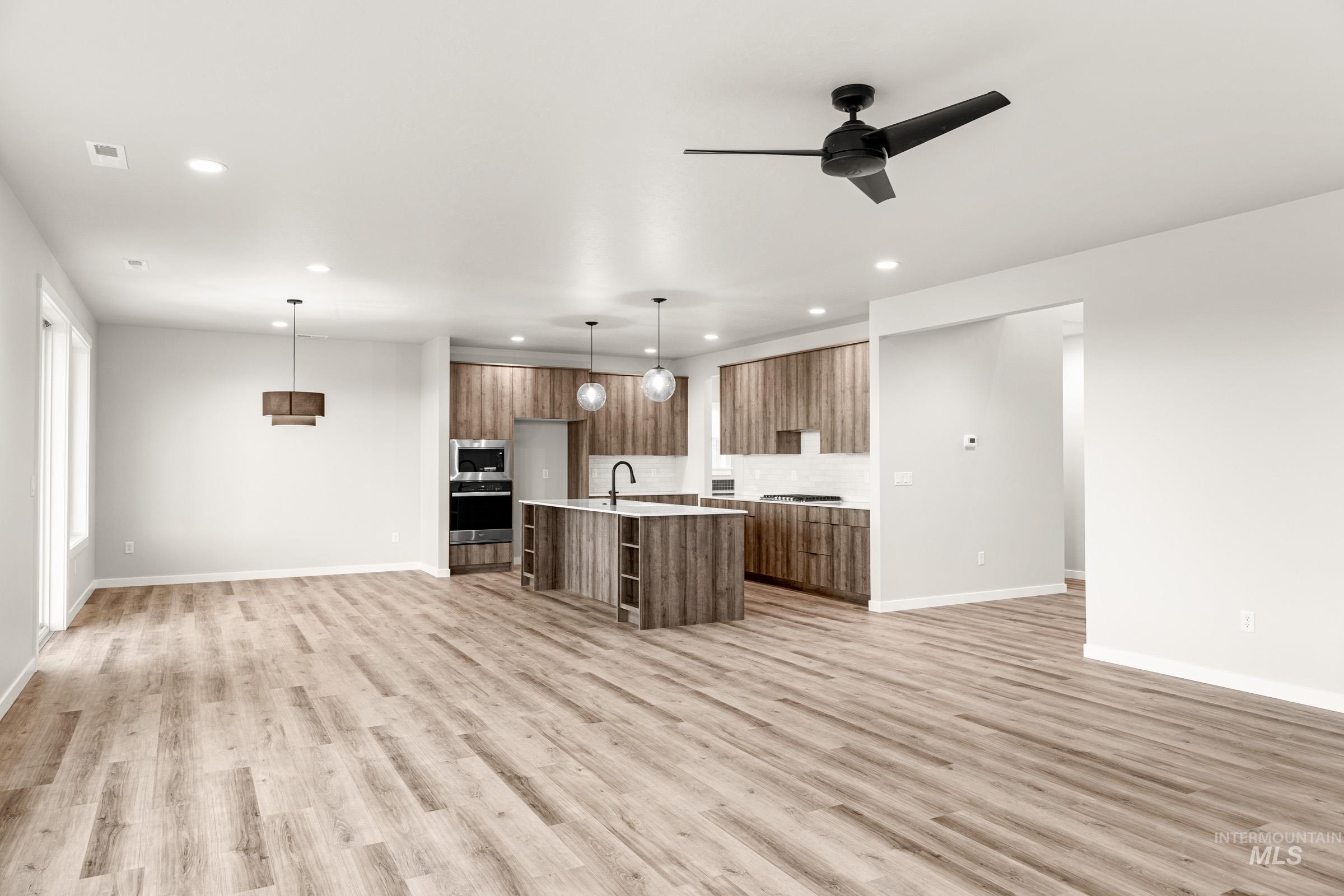 5293 W Yarnell St, Eagle, Idaho 83616, 4 Bedrooms, 3.5 Bathrooms, Residential For Sale, Price $974,990, 98974761