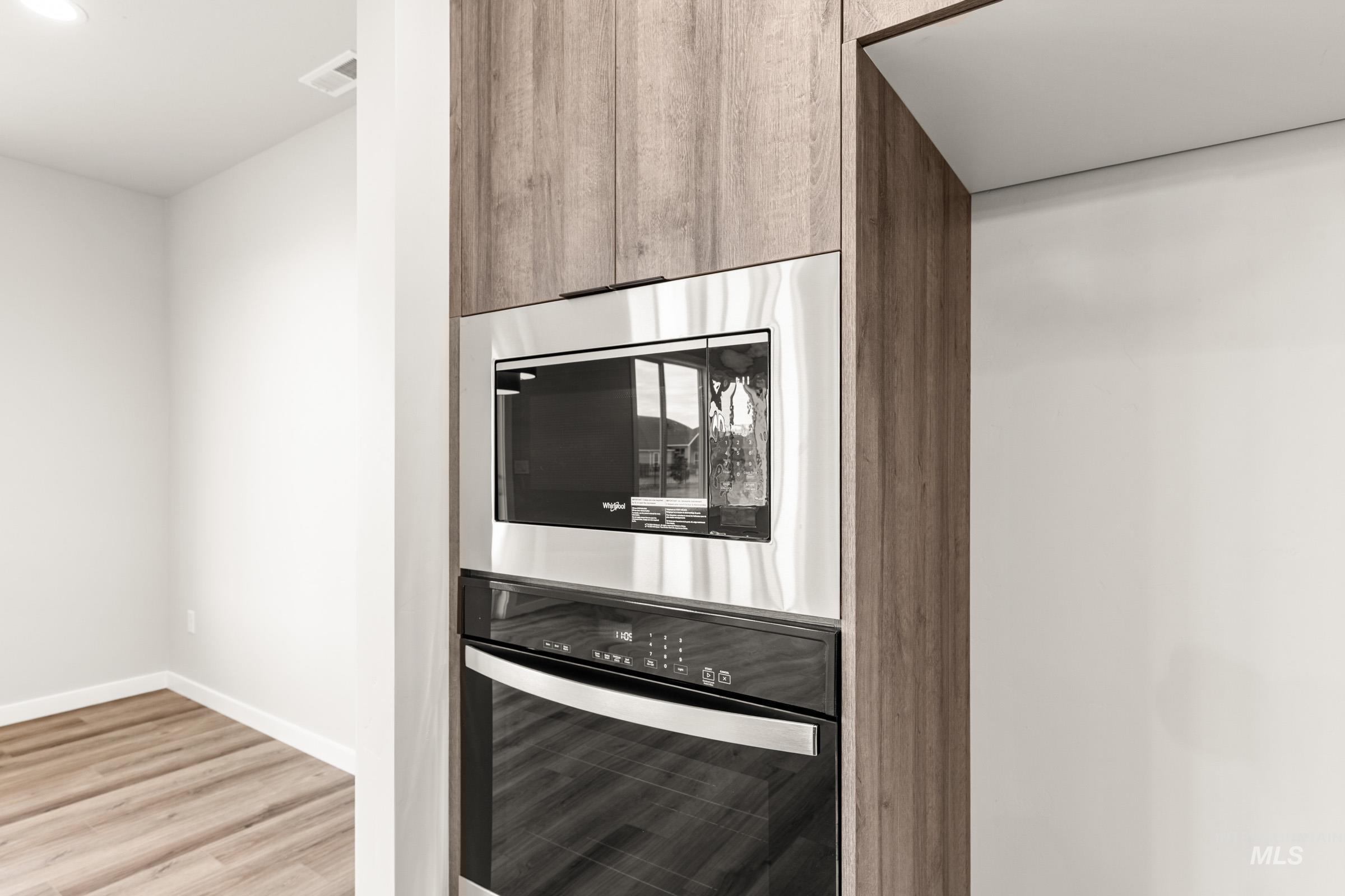 5293 W Yarnell St, Eagle, Idaho 83616, 4 Bedrooms, 3.5 Bathrooms, Residential For Sale, Price $974,990, 98974761