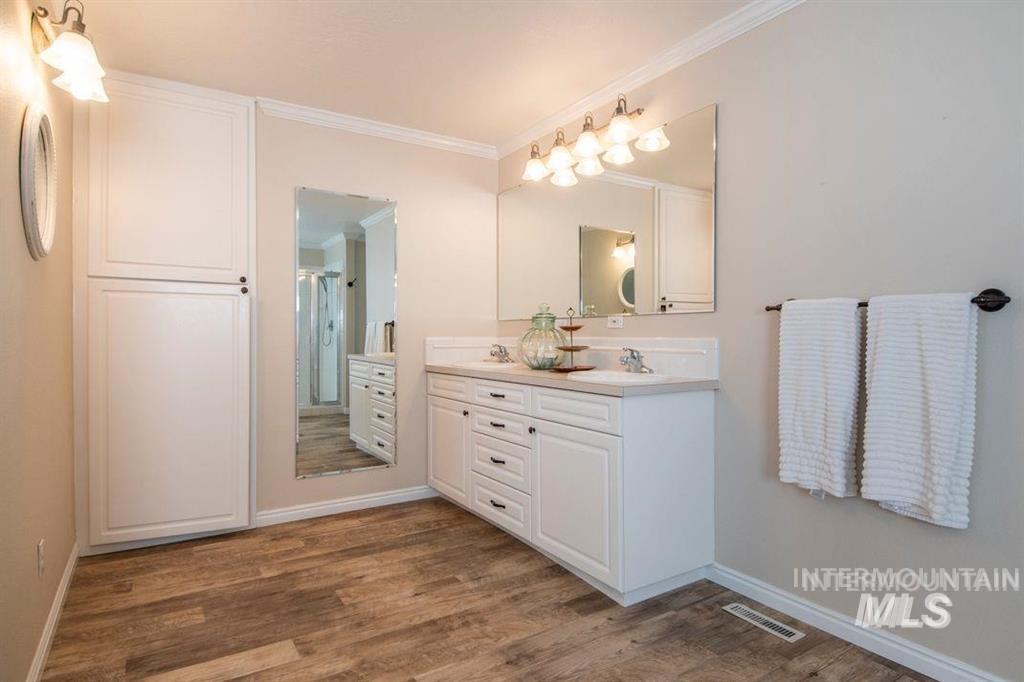 8344 Partridge Drive, Nampa, Idaho 83686, 4 Bedrooms, 4 Bathrooms, Residential For Sale, Price $1,050,000,MLS 98974762