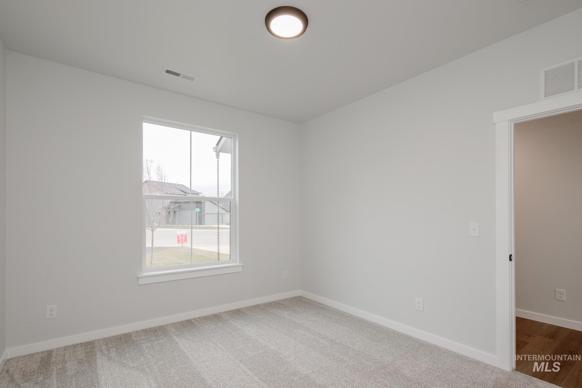 2952 N Schimigadoon Way, Eagle, Idaho 83616, 5 Bedrooms, 3 Bathrooms, Residential For Sale, Price $694,990,MLS 98974763