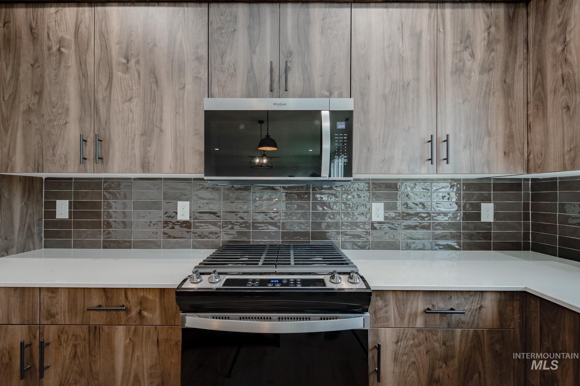 2952 N Schimigadoon Way, Eagle, Idaho 83616, 5 Bedrooms, 3 Bathrooms, Residential For Sale, Price $694,990,MLS 98974763