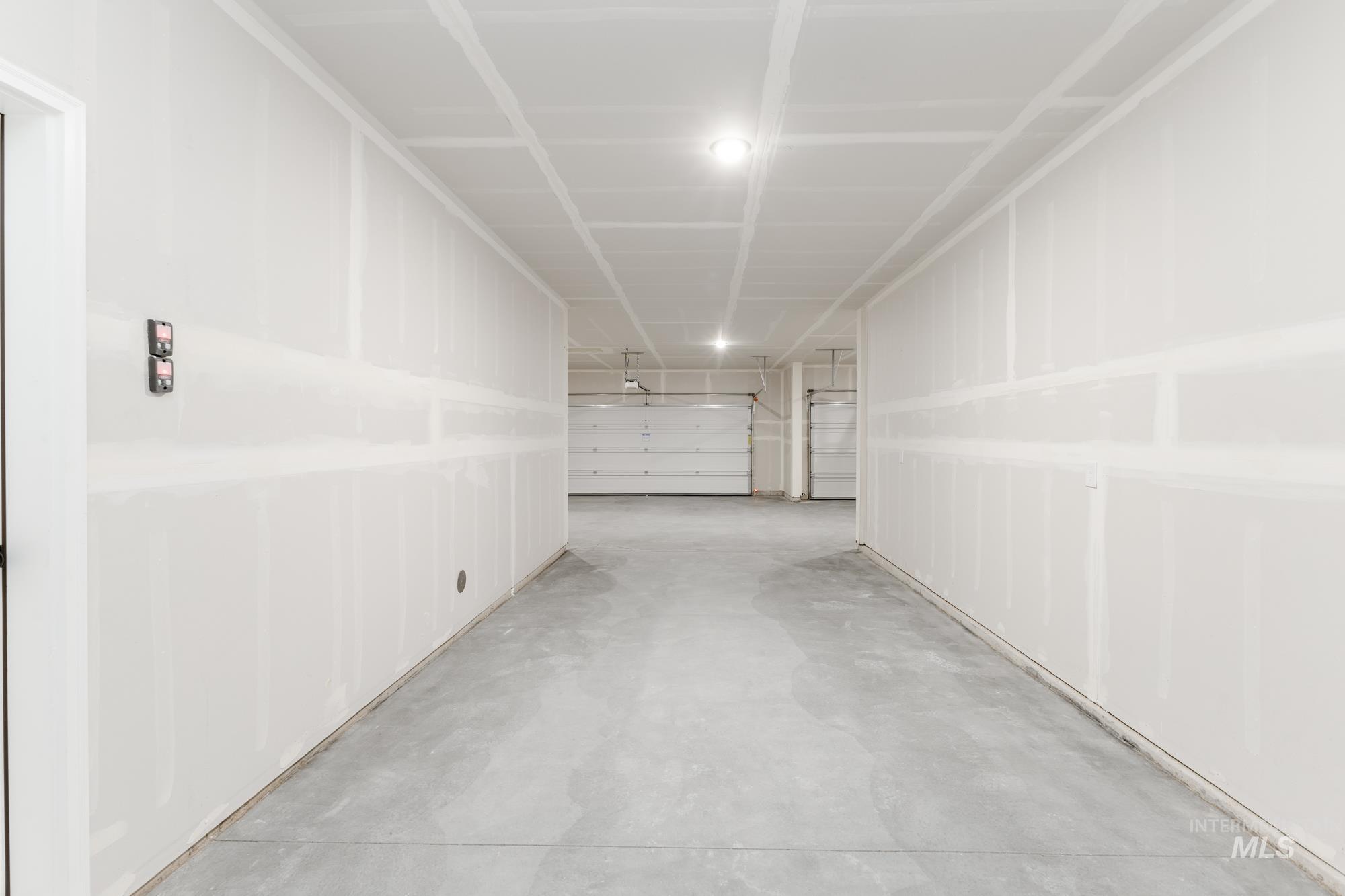 2964 N Schimigadoon Way, Eagle, Idaho 83616, 4 Bedrooms, 2.5 Bathrooms, Residential For Sale, Price $714,990,MLS 98974765