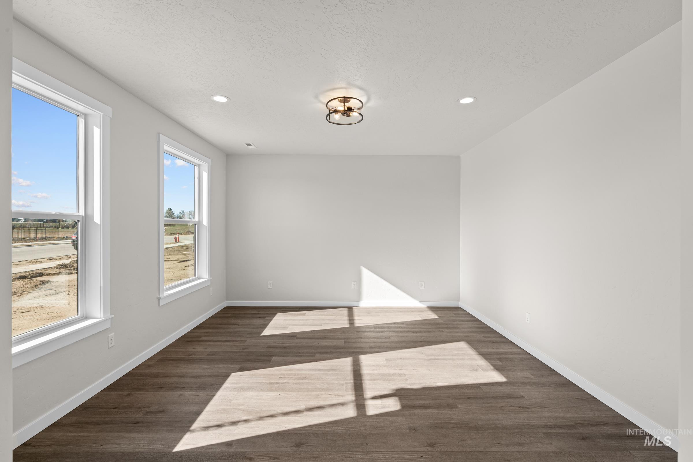 2972 N Schimigadoon Way, Eagle, Idaho 83616, 4 Bedrooms, 3.5 Bathrooms, Residential For Sale, Price $1,074,990,MLS 98974766