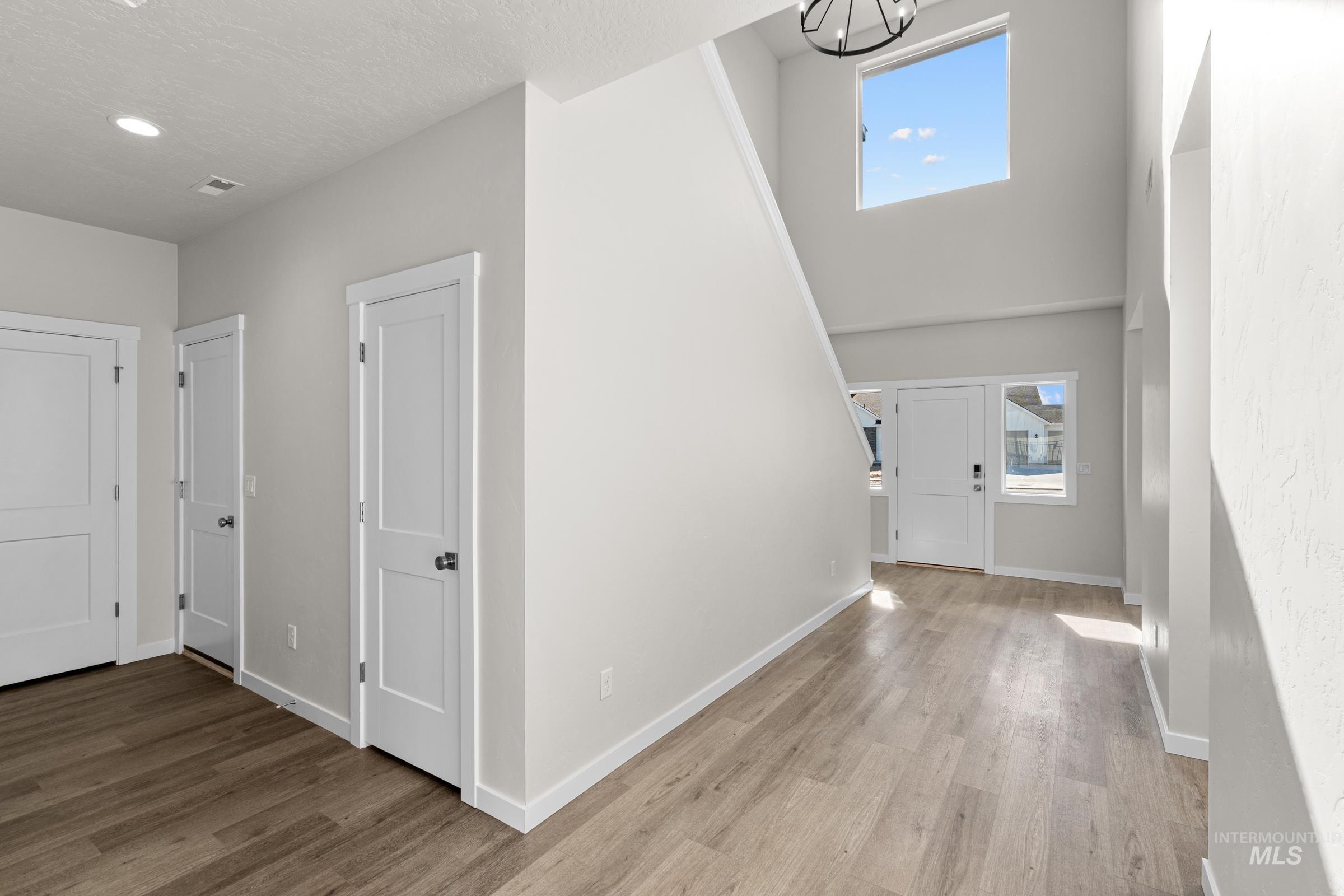 2972 N Schimigadoon Way, Eagle, Idaho 83616, 4 Bedrooms, 3.5 Bathrooms, Residential For Sale, Price $1,074,990,MLS 98974766