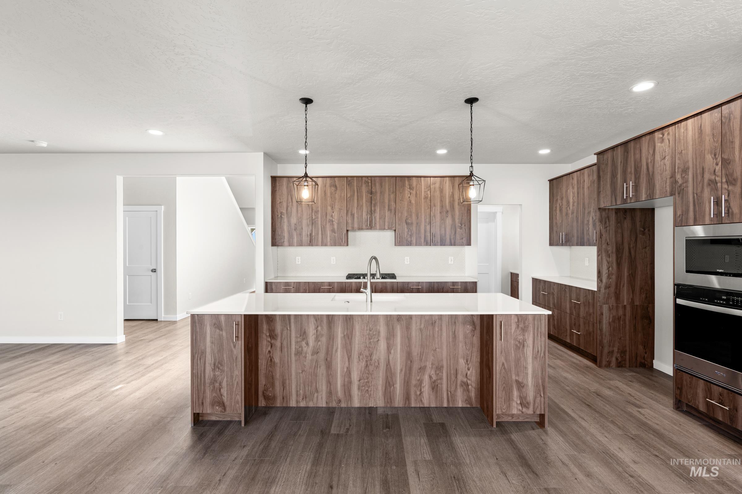 2972 N Schimigadoon Way, Eagle, Idaho 83616, 4 Bedrooms, 3.5 Bathrooms, Residential For Sale, Price $1,074,990,MLS 98974766