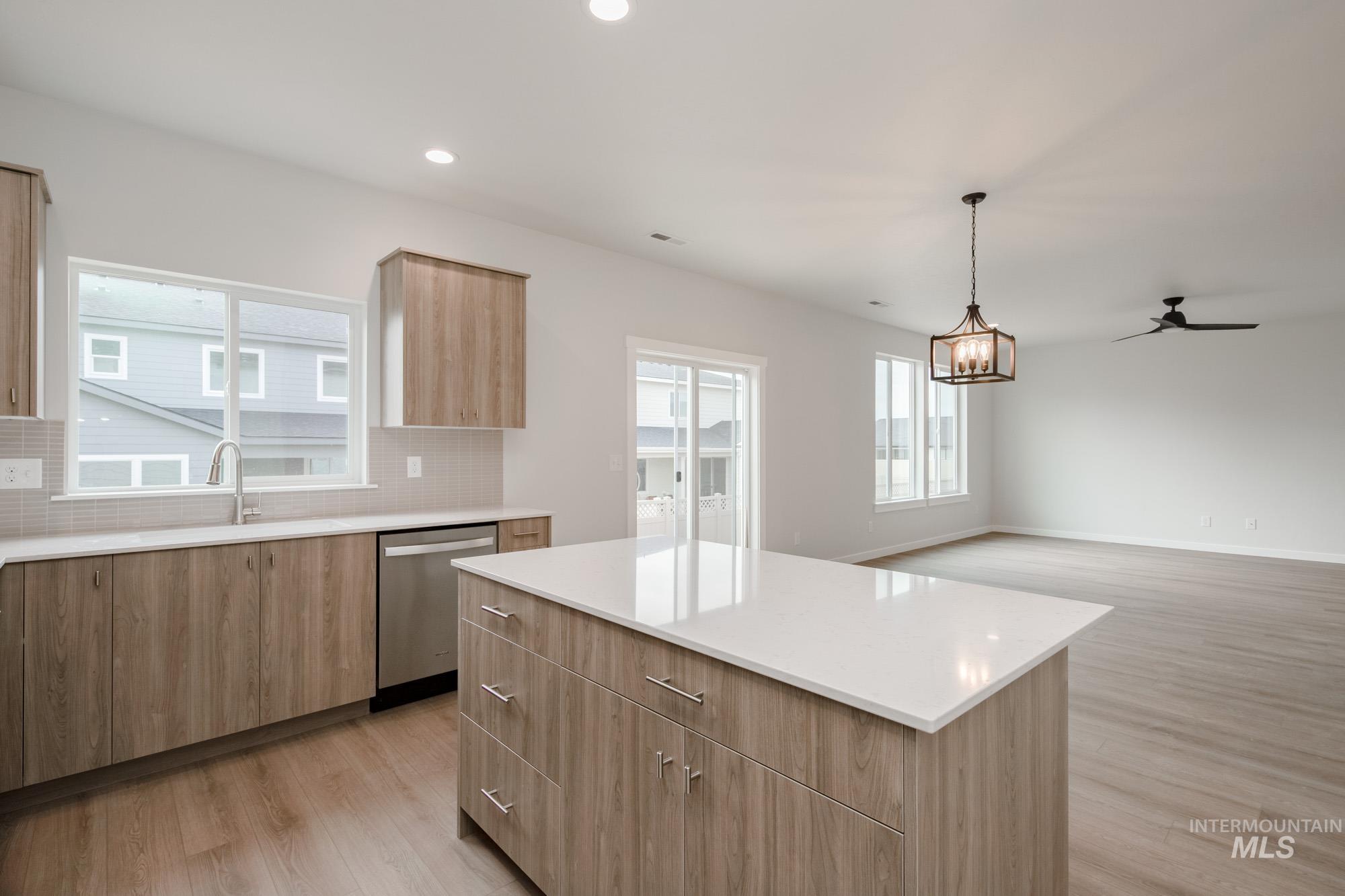 11767 W Snow Flower Dr, Star, Idaho 83669, 4 Bedrooms, 2.5 Bathrooms, Residential For Sale, Price $539,990, 98974767