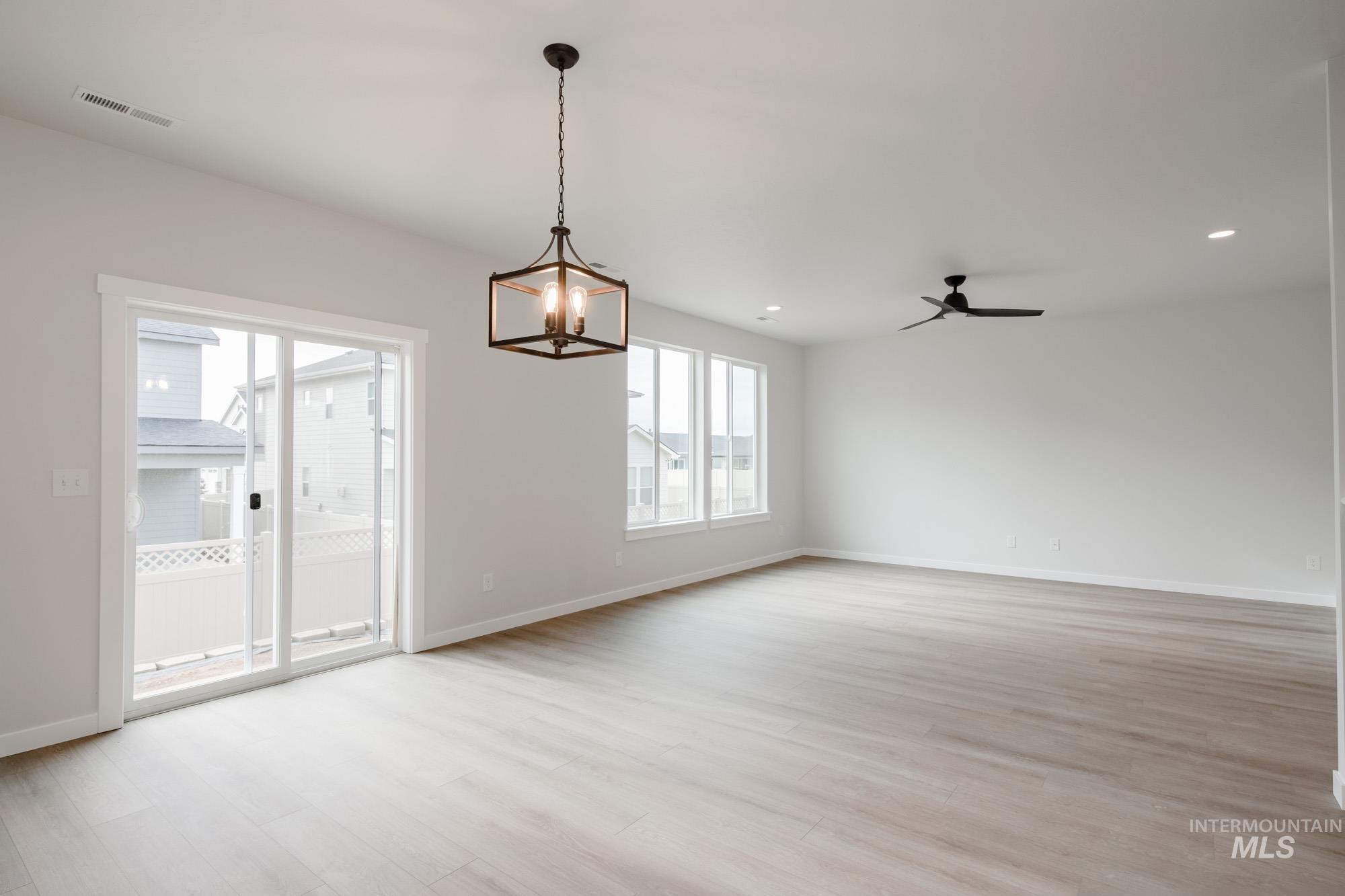 11767 W Snow Flower Dr, Star, Idaho 83669, 4 Bedrooms, 2.5 Bathrooms, Residential For Sale, Price $539,990, 98974767