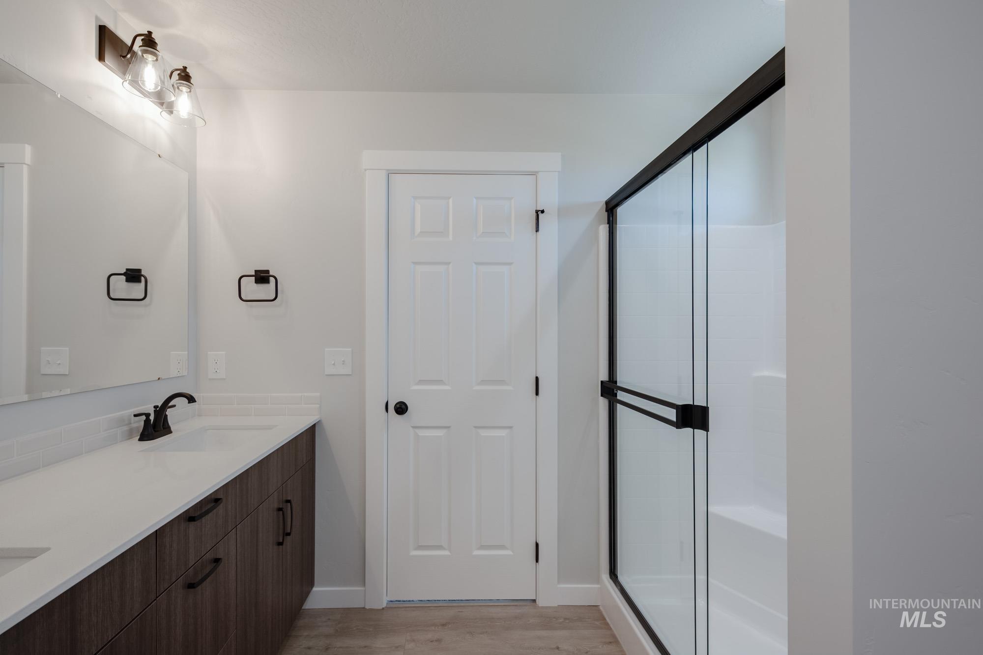 11791 W Snow Flower Dr, Star, Idaho 83669, 5 Bedrooms, 3 Bathrooms, Residential For Sale, Price $559,990, 98974768