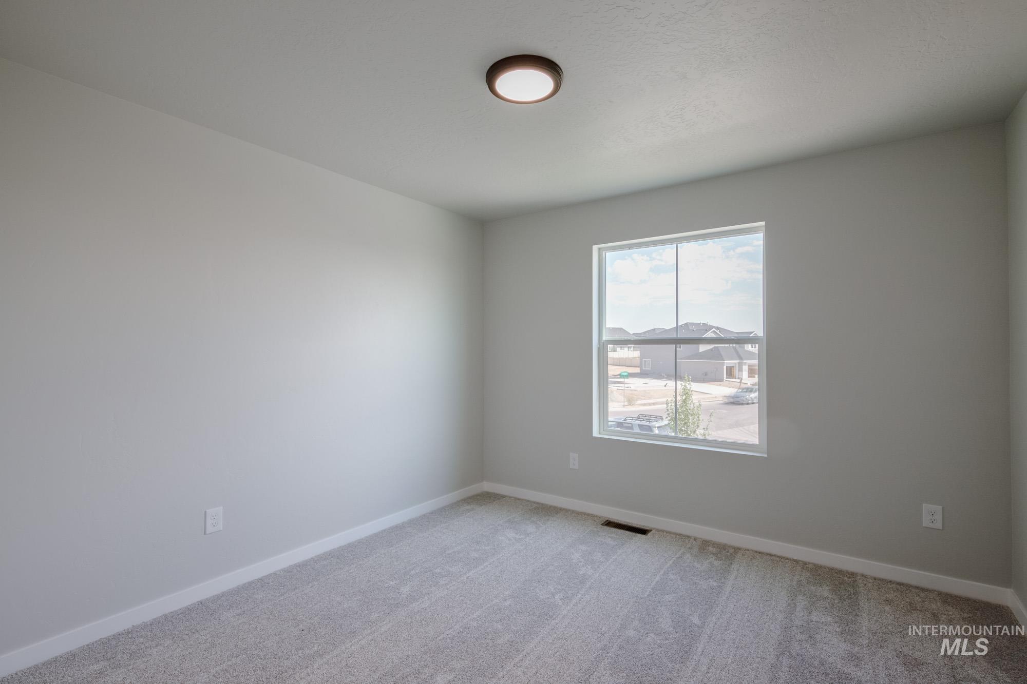 11791 W Snow Flower Dr, Star, Idaho 83669, 5 Bedrooms, 3 Bathrooms, Residential For Sale, Price $559,990, 98974768