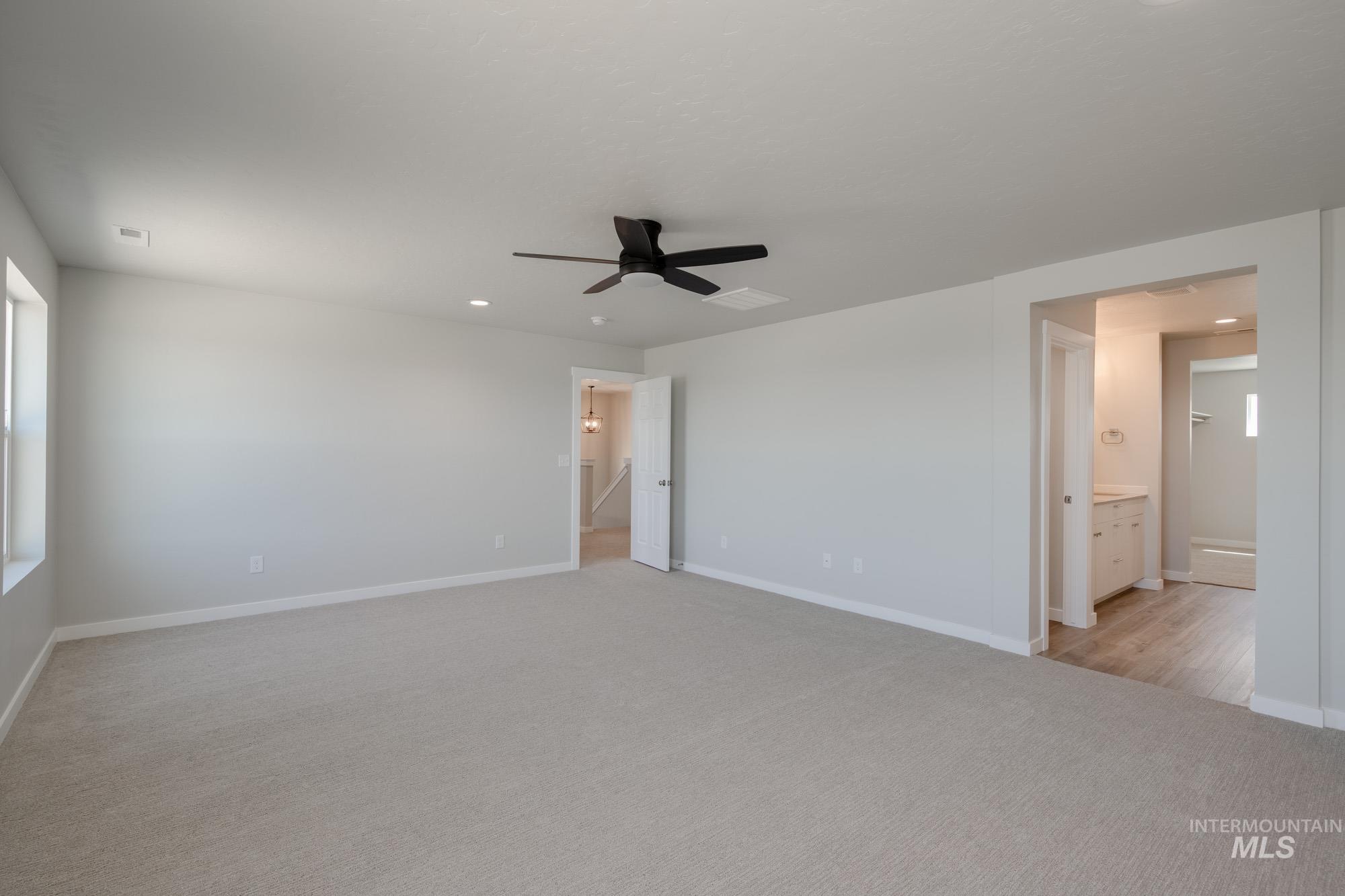 11805 W Snow Flower Dr, Star, Idaho 83669, 5 Bedrooms, 3 Bathrooms, Residential For Sale, Price $549,990, 98974769