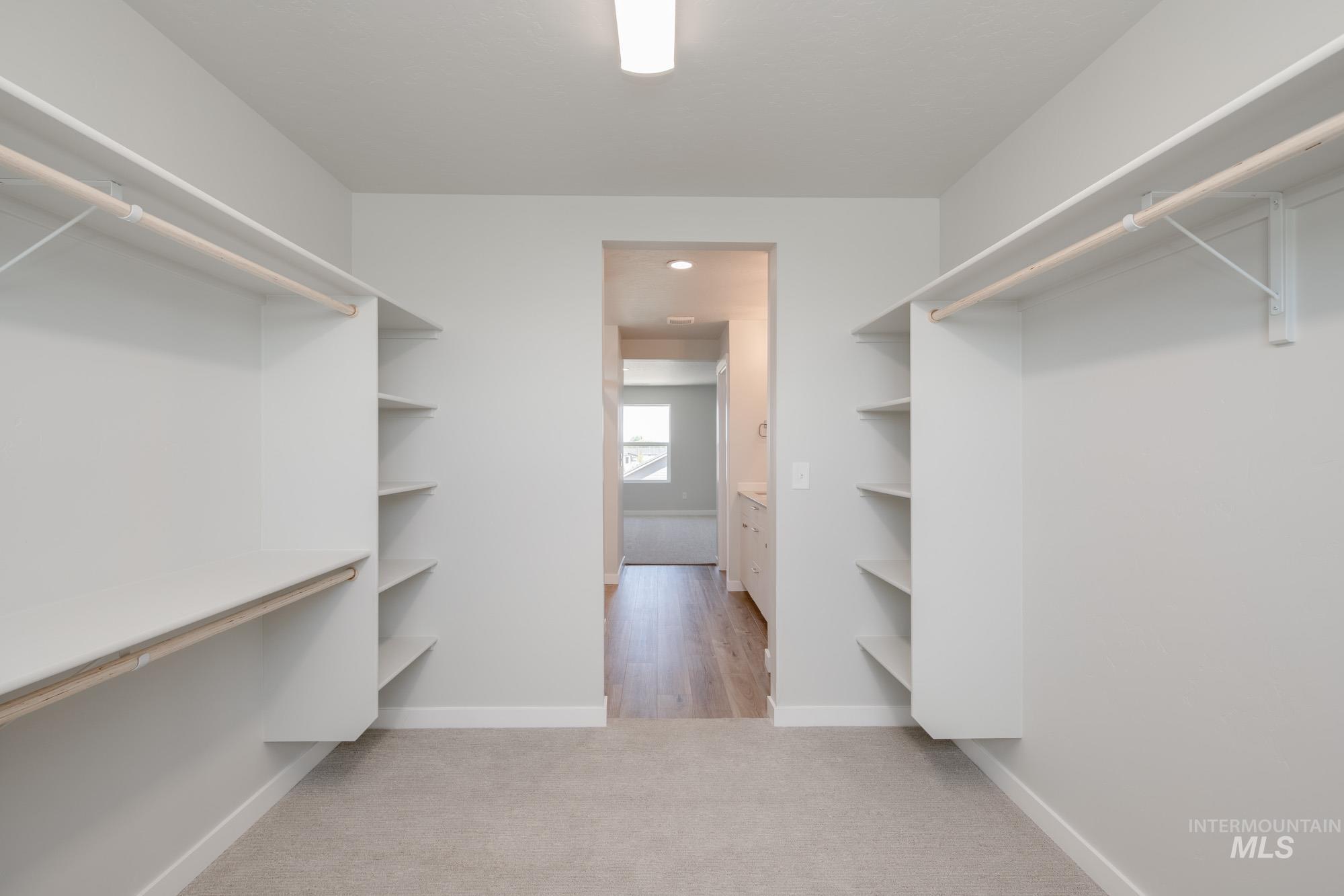 11805 W Snow Flower Dr, Star, Idaho 83669, 5 Bedrooms, 3 Bathrooms, Residential For Sale, Price $549,990, 98974769