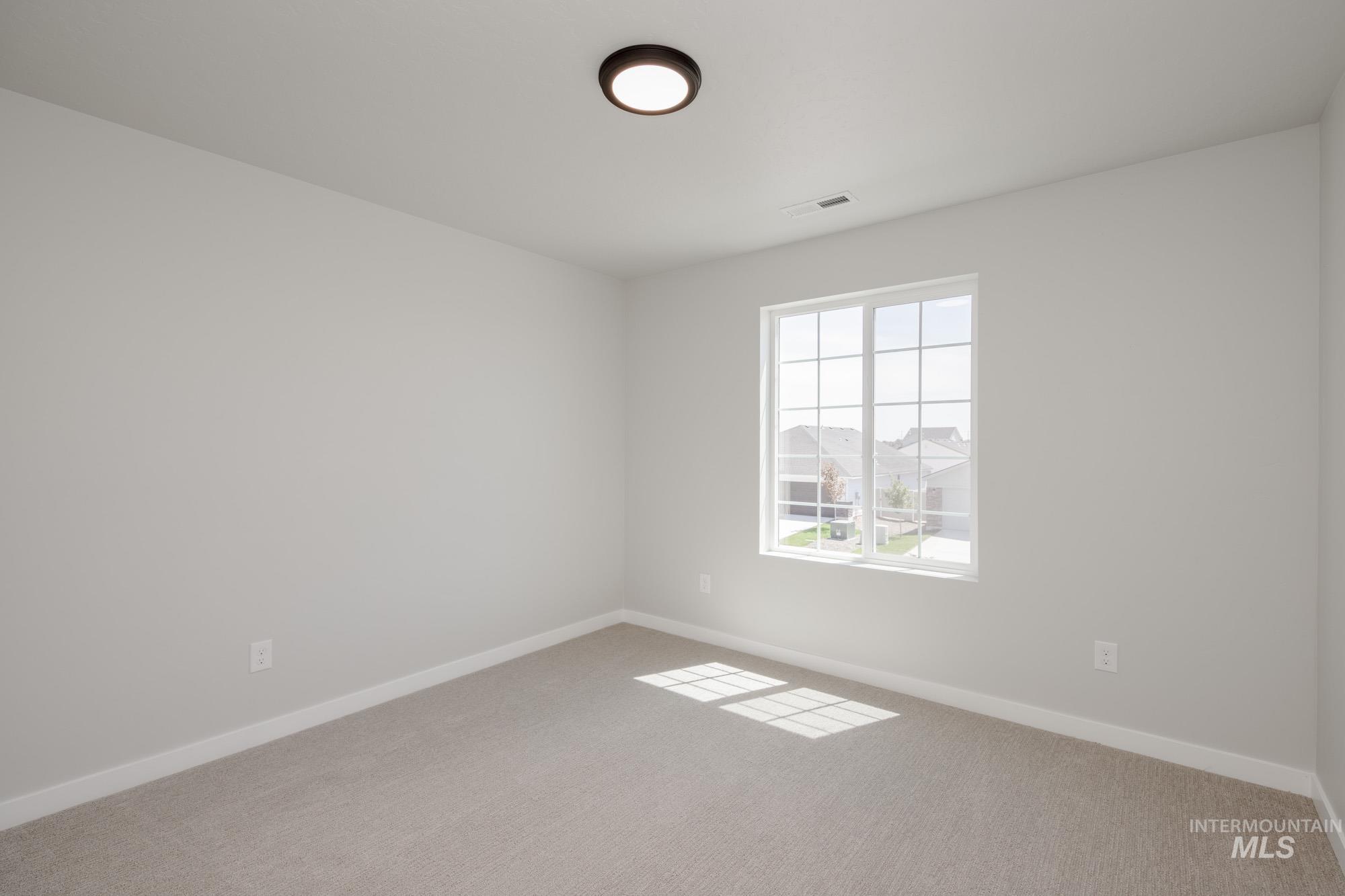 11805 W Snow Flower Dr, Star, Idaho 83669, 5 Bedrooms, 3 Bathrooms, Residential For Sale, Price $549,990, 98974769