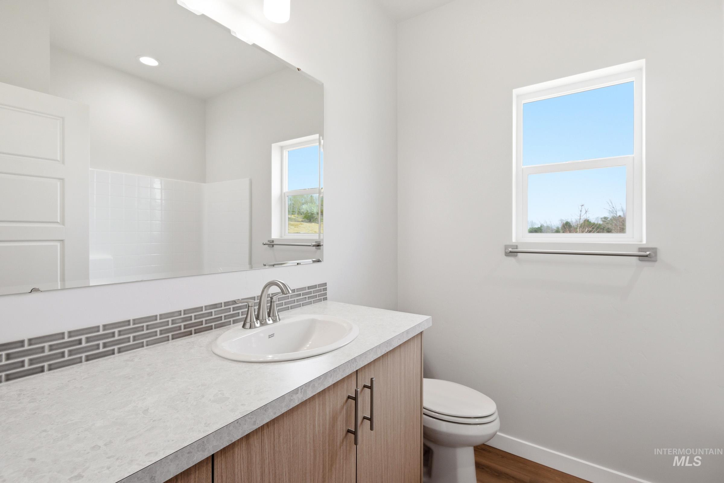 11827 W Snow Flower Dr, Star, Idaho 83669, 3 Bedrooms, 2 Bathrooms, Residential For Sale, Price $476,990, 98974771