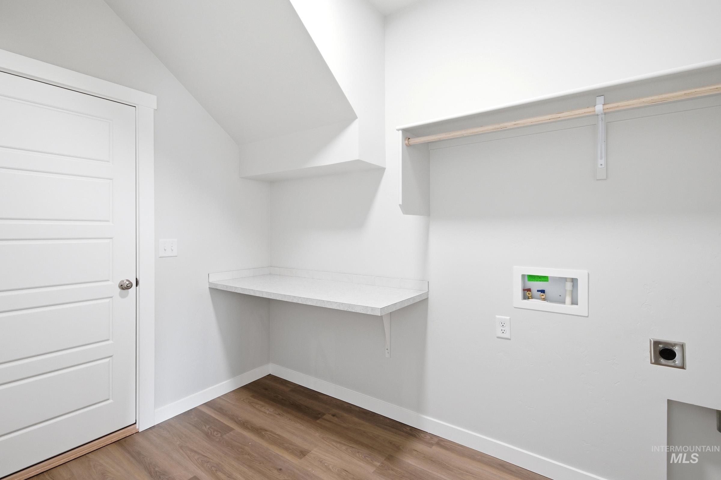 11827 W Snow Flower Dr, Star, Idaho 83669, 3 Bedrooms, 2 Bathrooms, Residential For Sale, Price $476,990, 98974771